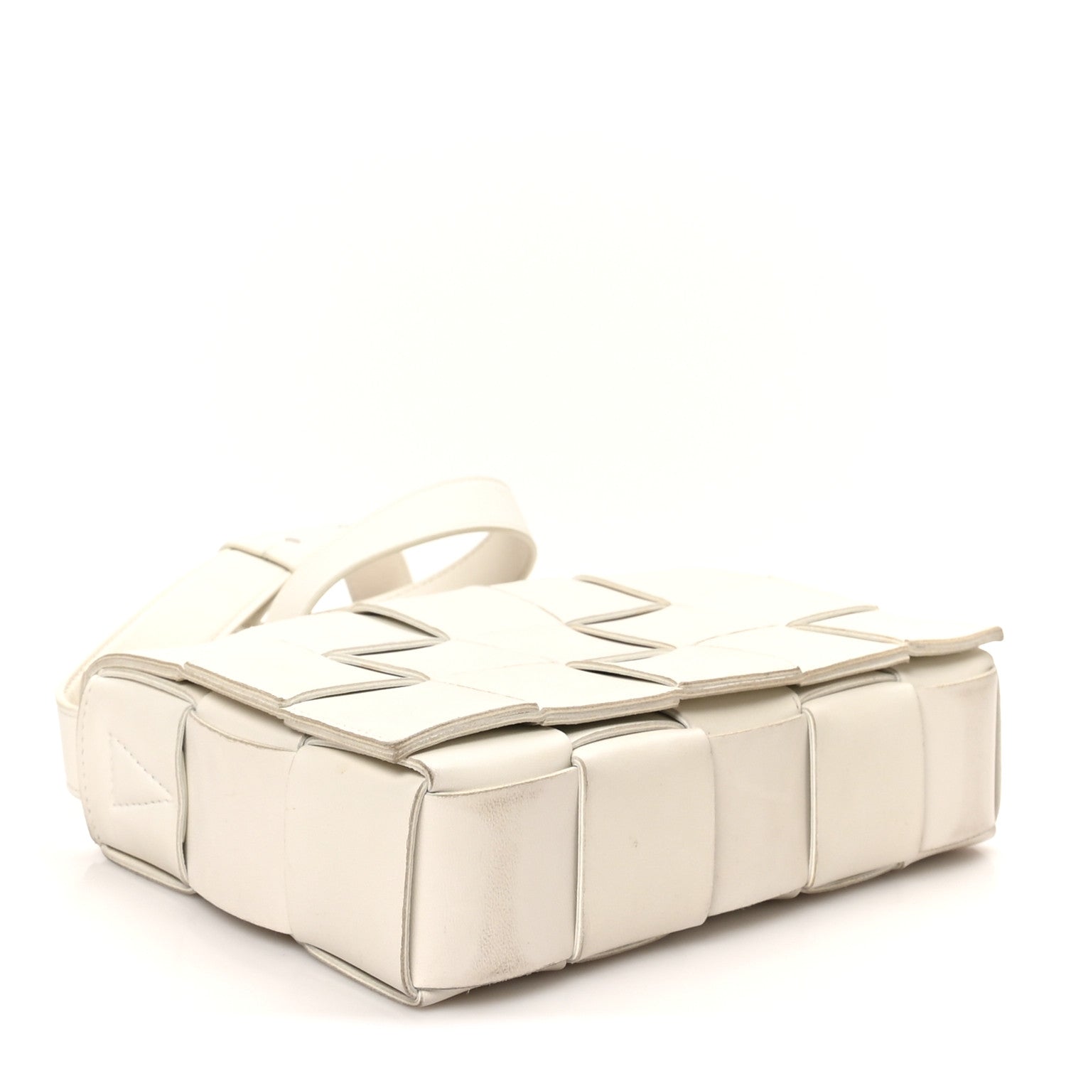 Bottega Veneta Lambskin Maxi Intrecciato Cassette Crossbody Bag White 4 of 9