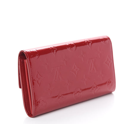Louis Vuitton Vernis Sarah Wallet Pomme D'Amour 2 of 6