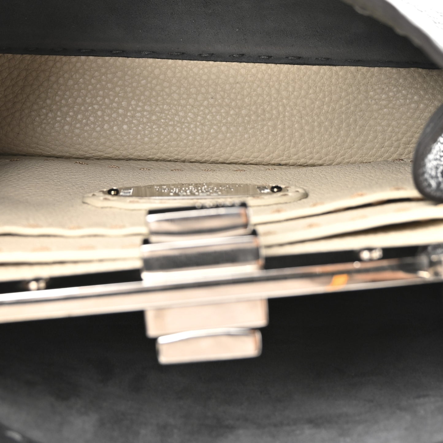 Cuoio Romano Selleria Chamois Small Peekaboo I SEE U Satchel Asfalto Camelia
