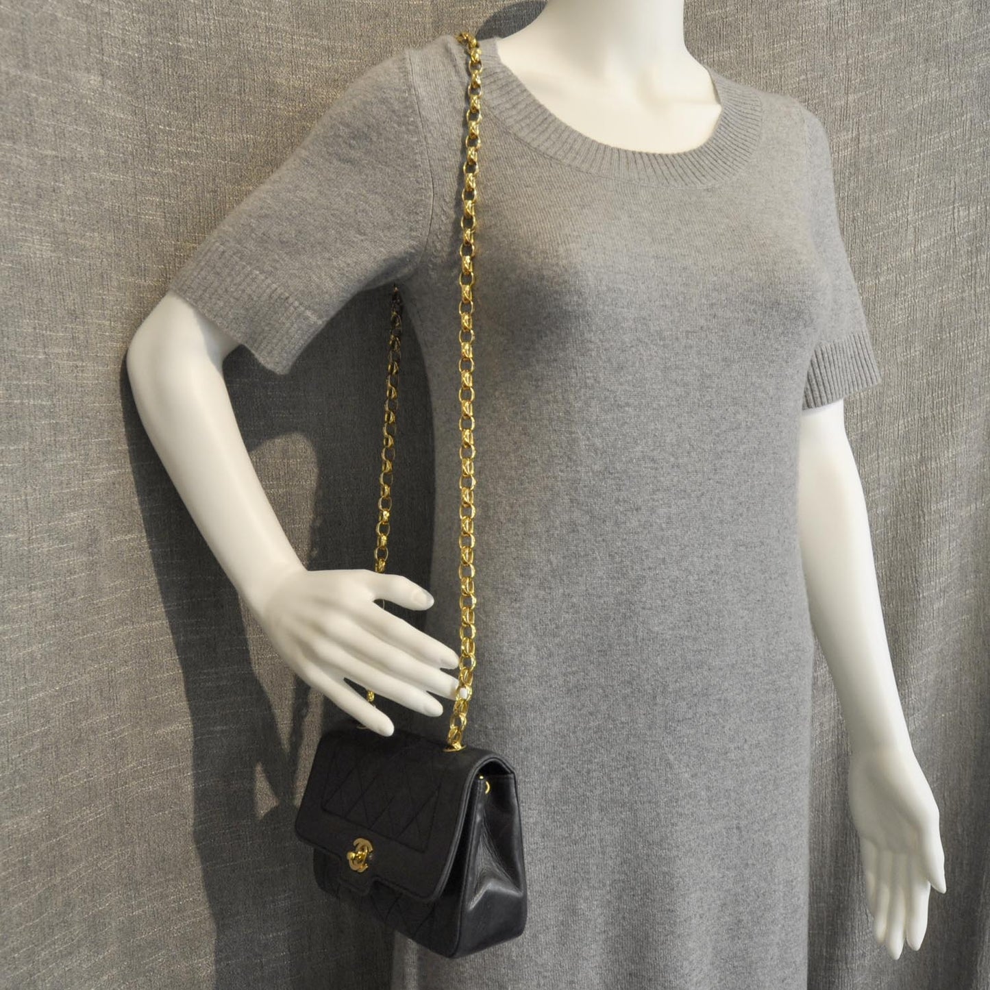 Lambskin Mini Flap Navy GHW