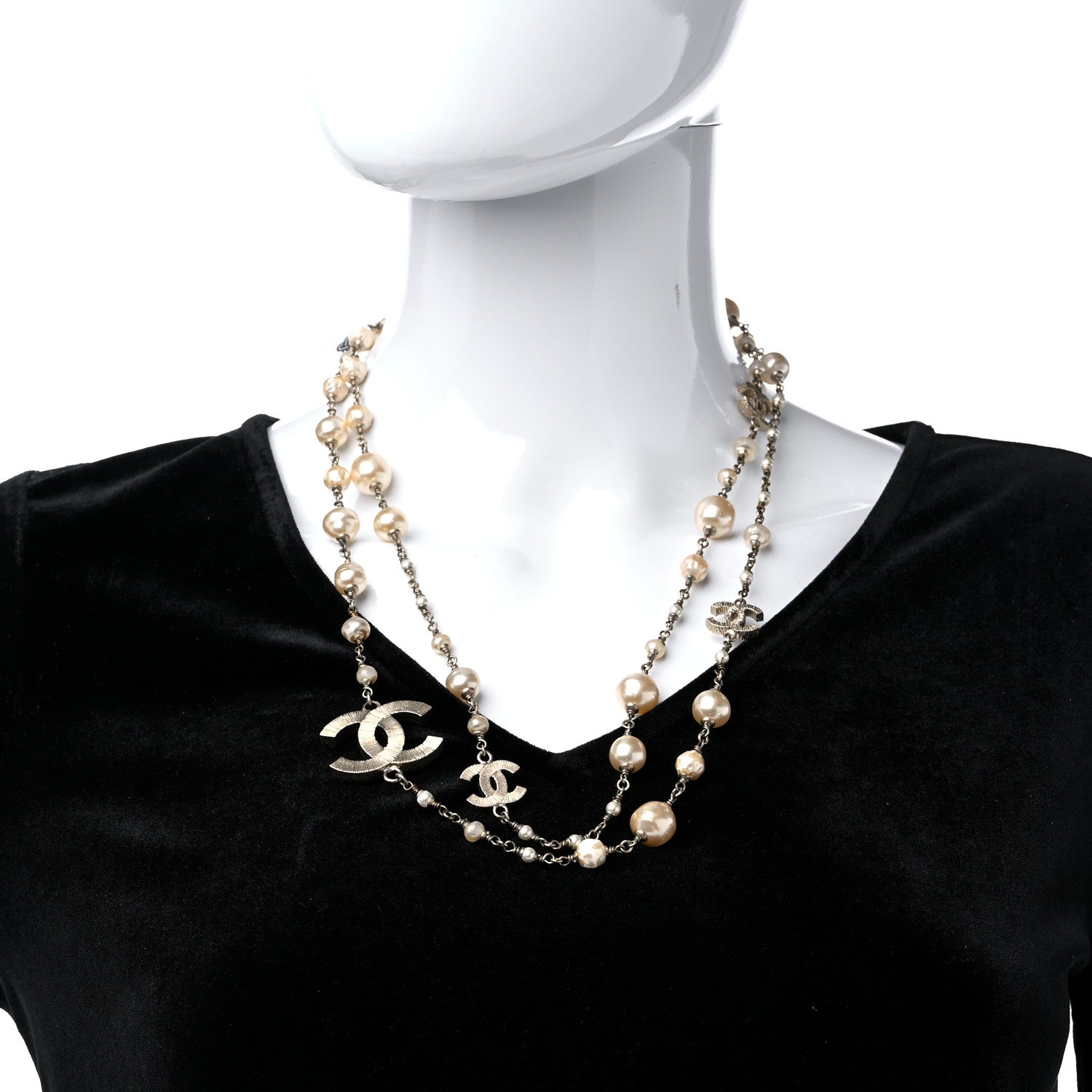 Chanel Pearl CC Necklace White 6 of 6