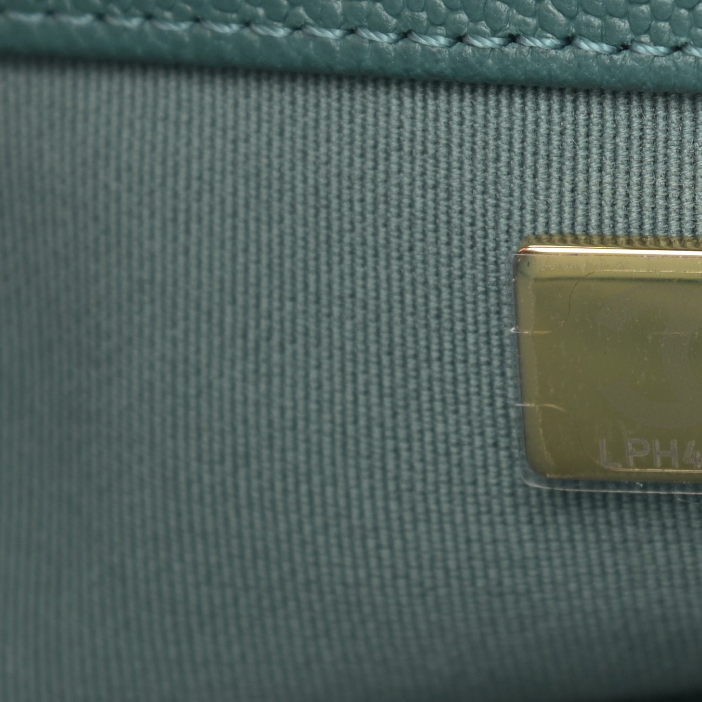Caviar Quilted Medium Boy Flap Dark Green