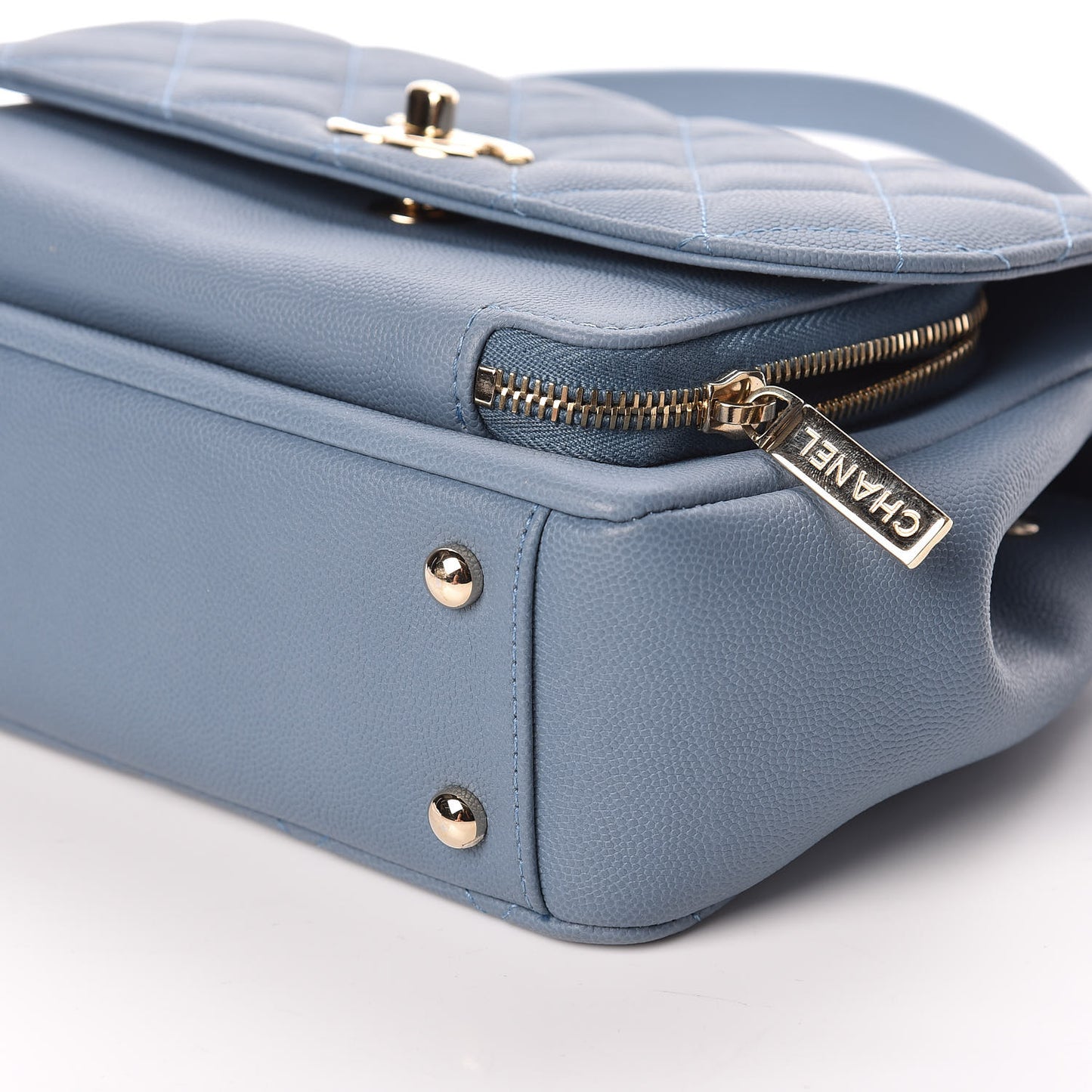 Caviar Quilted Medium Business Affinity Flap Blue