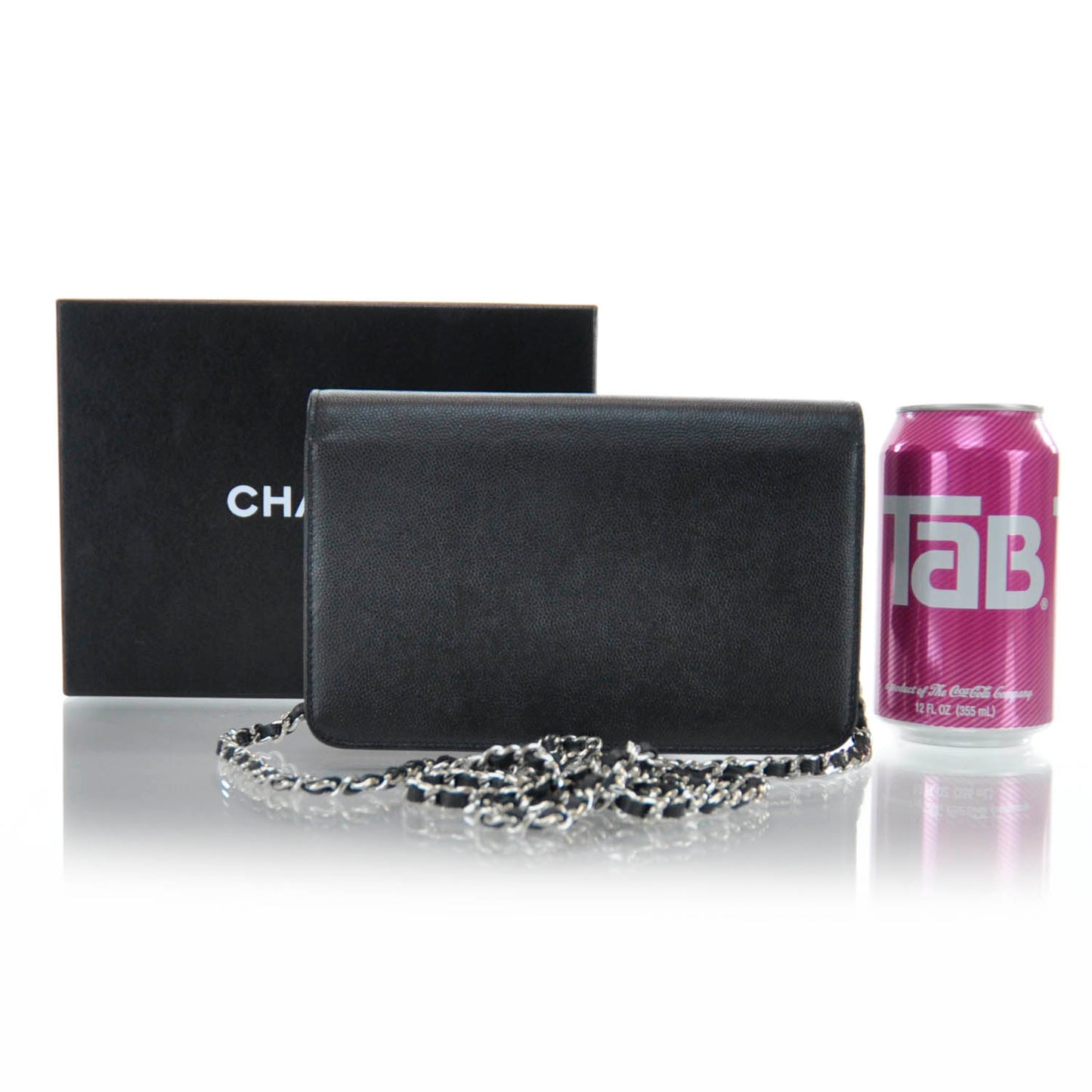Caviar CC Wallet on Chain Black