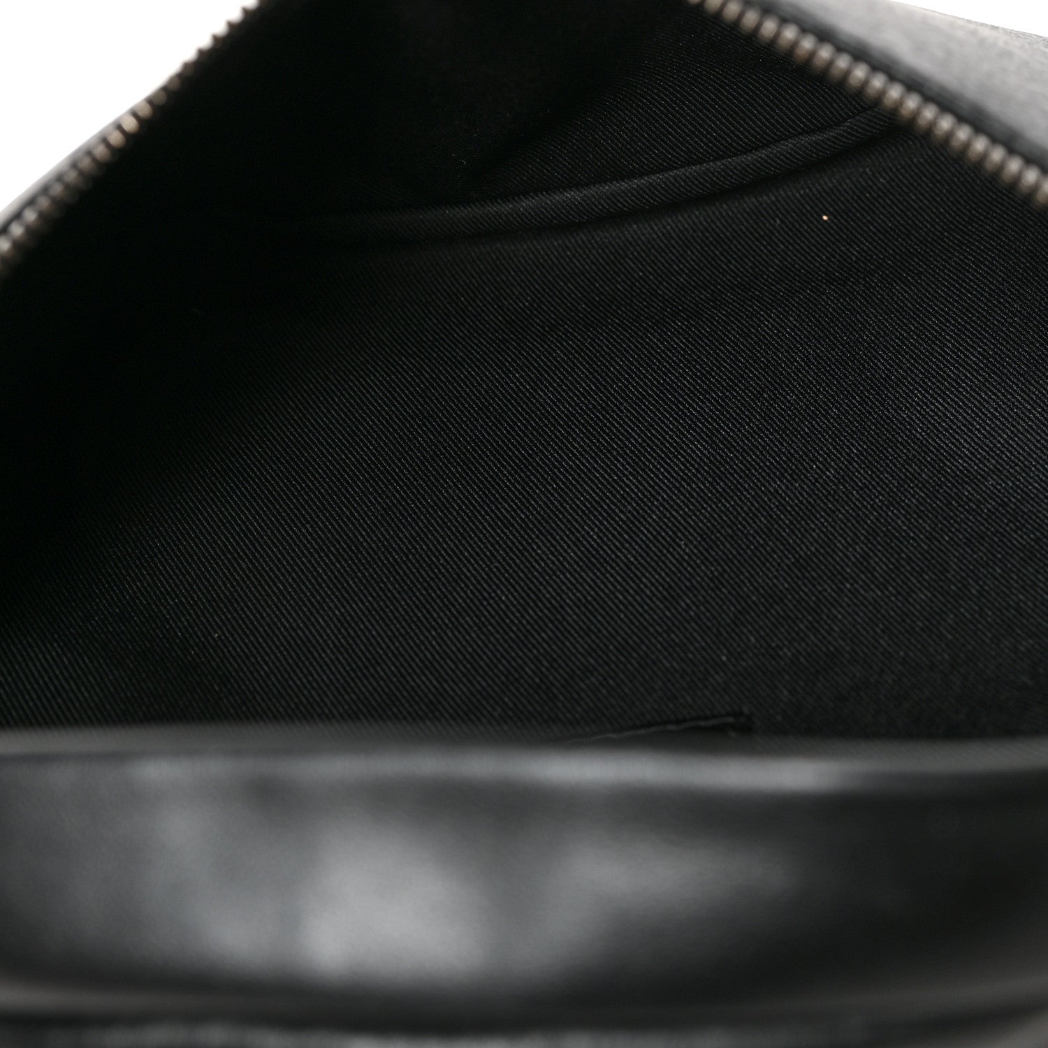 Louis Vuitton Monogram Eclipse Discovery Bumbag 5 of 10