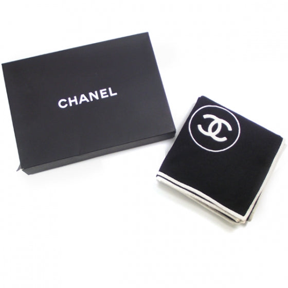 Chanel Cashmere Scarf Black White CC 4 of 7