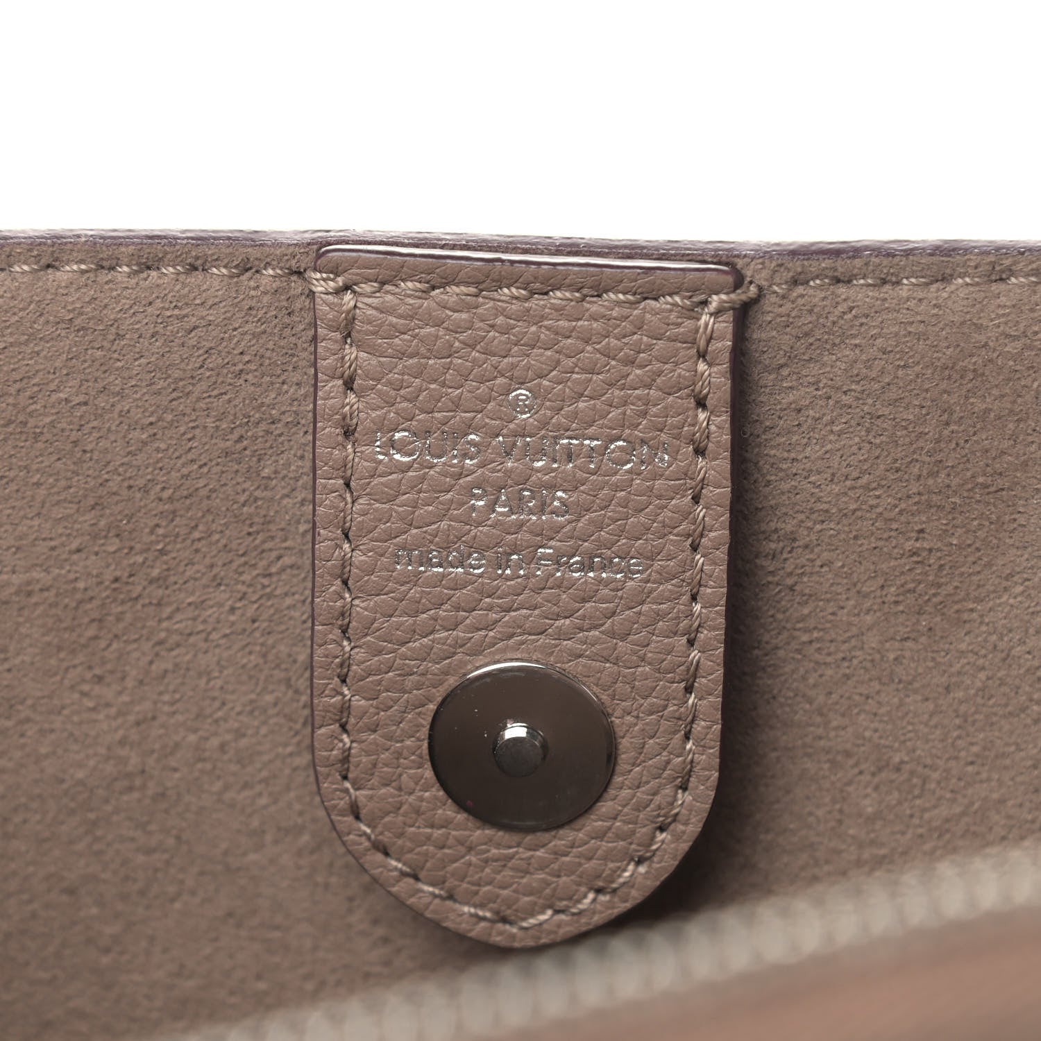 Louis Vuitton Calfskin Lockmeto Taupe Glace 8 of 9