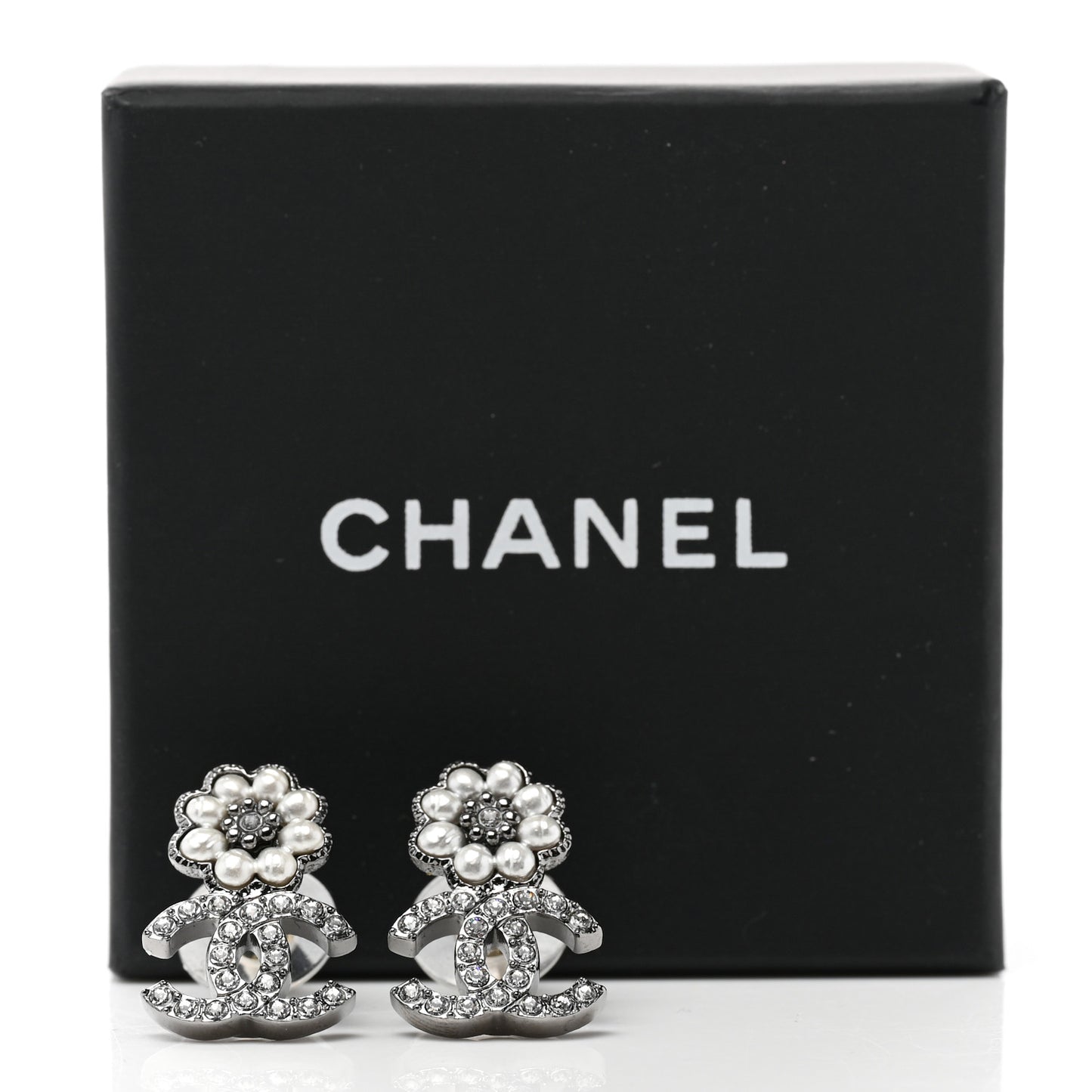 Crystal CC Pearl Flower Earrings Silver
