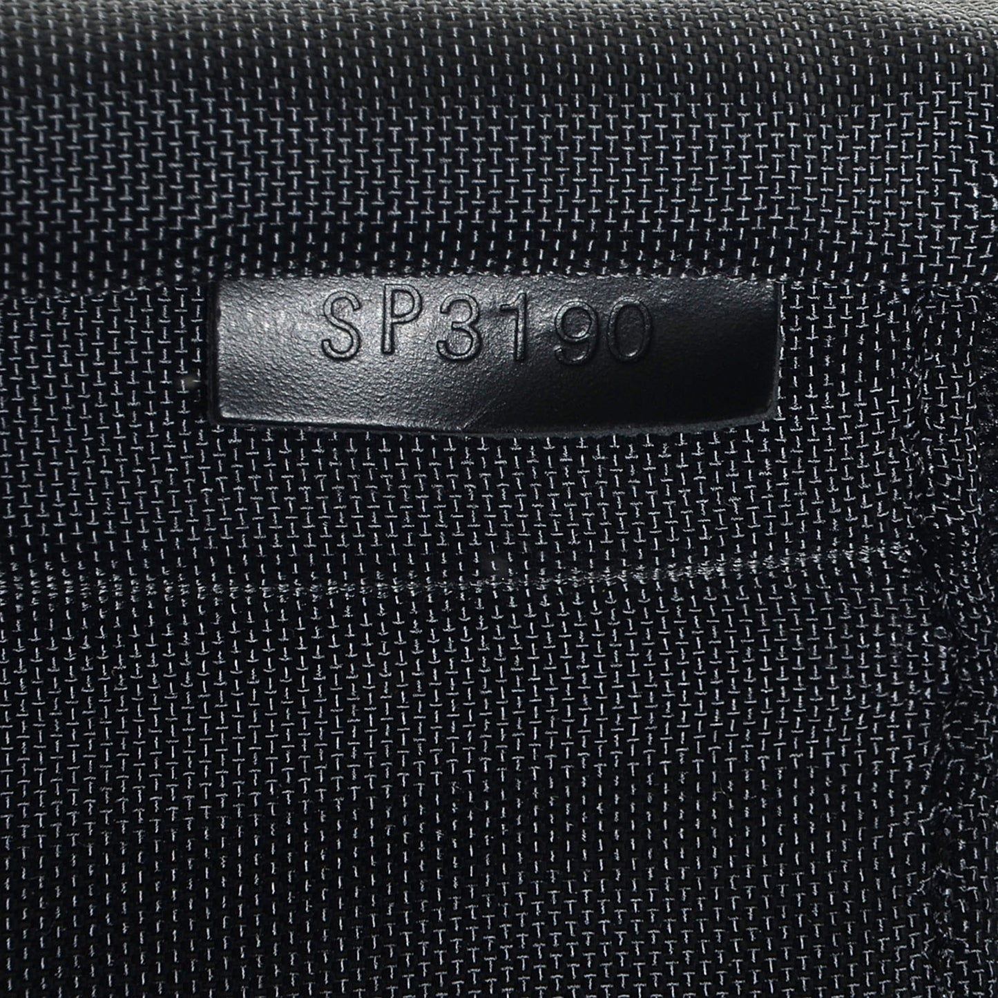 Damier Graphite Pegase 65