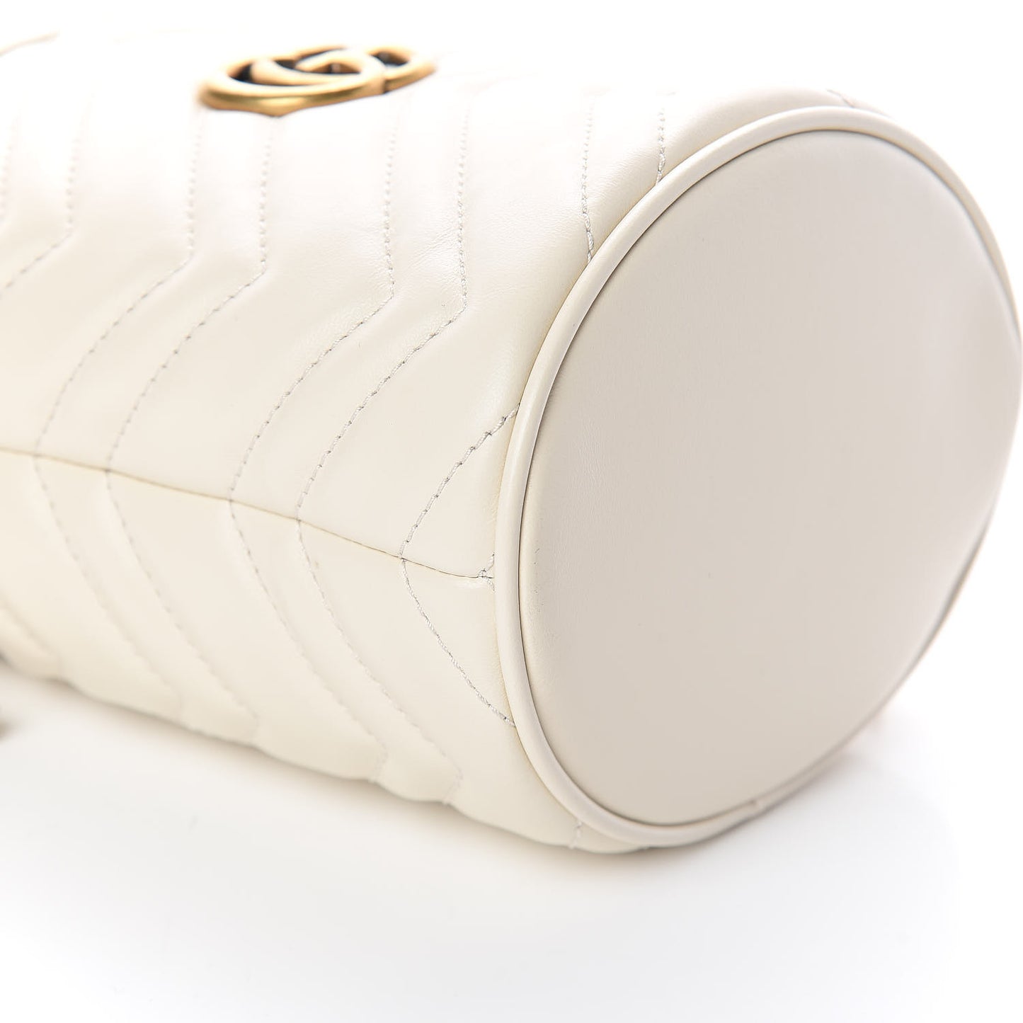 Calfskin Matelasse Mini GG Marmont 2.0 Bucket Bag White