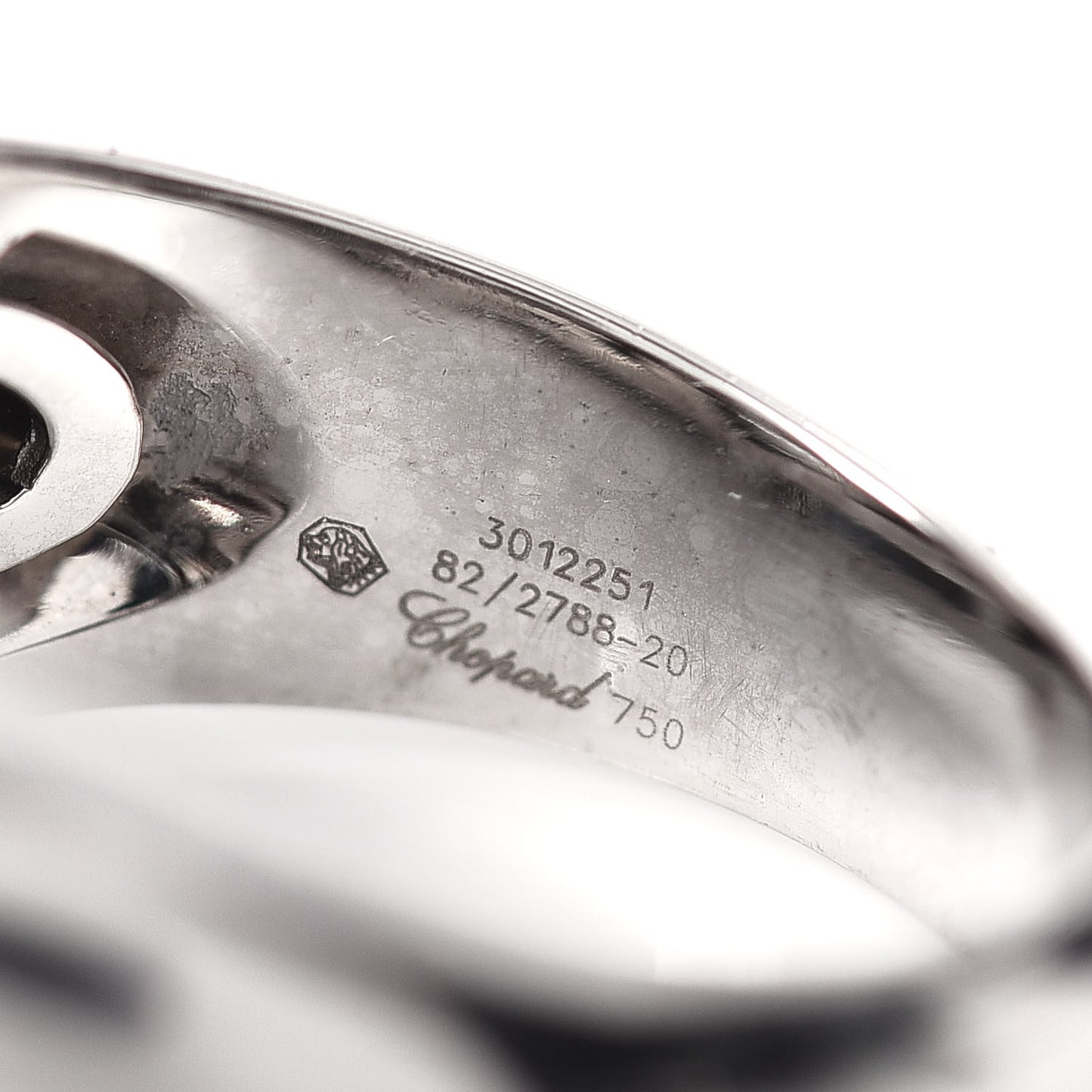 18K White Gold Diamond Happy Heart Dome Ring 53 6.5