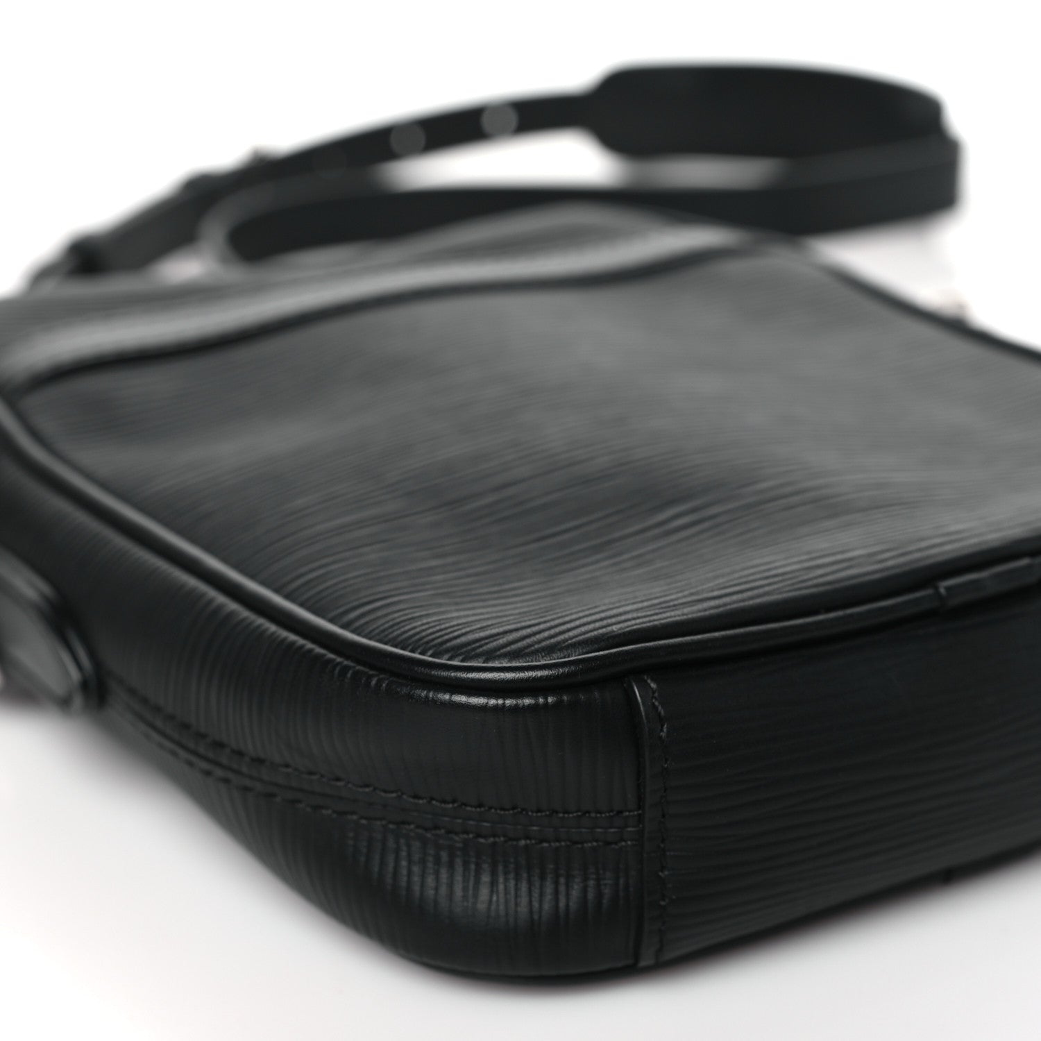 Louis Vuitton Epi Danube Slim PM Black 7 of 8