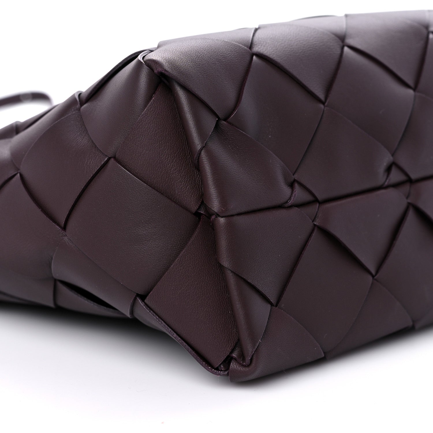 Bottega Veneta Nappa Maxi Cabat 30 Bordeaux 8 of 9