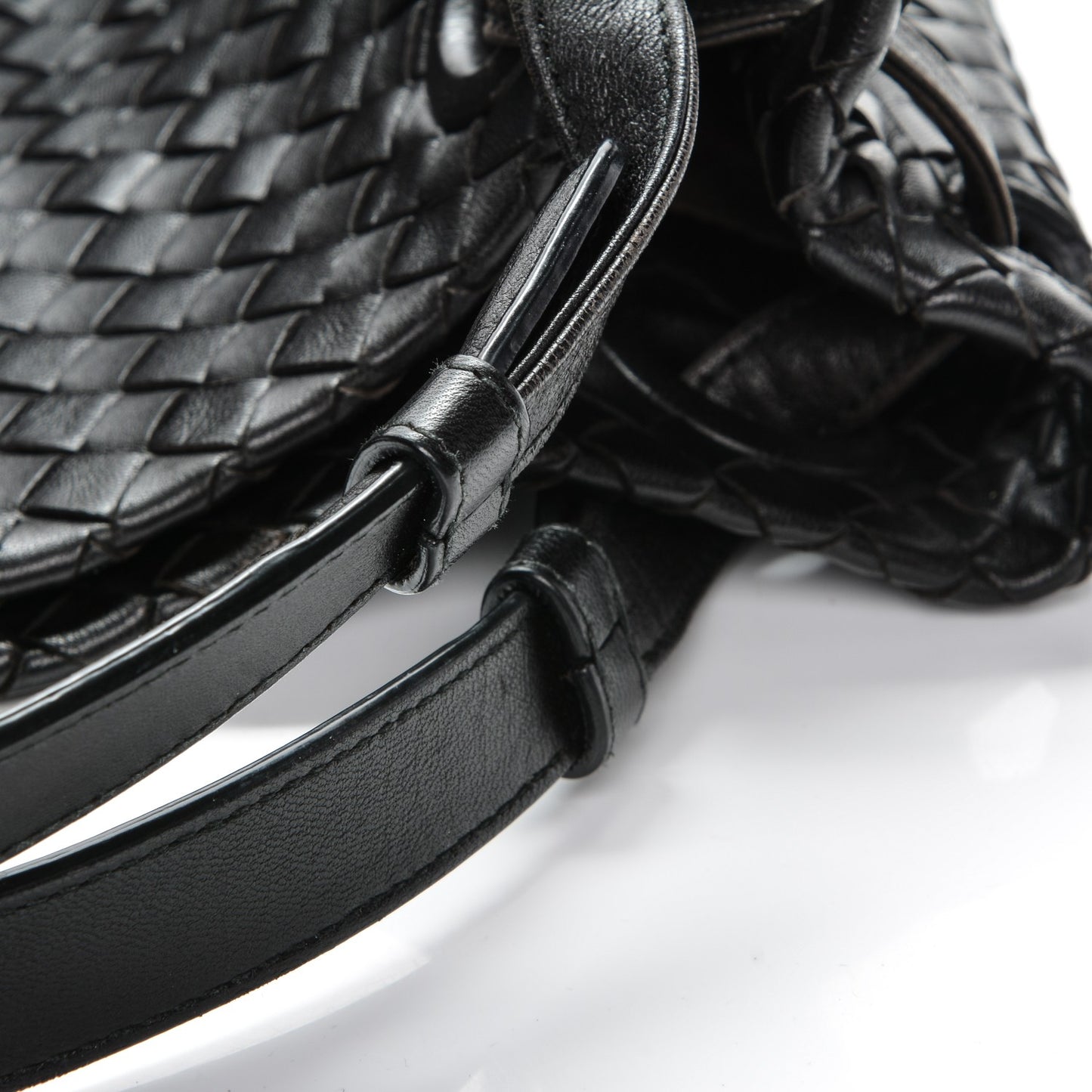 Nappa Intrecciato Medium Garda Bag Black