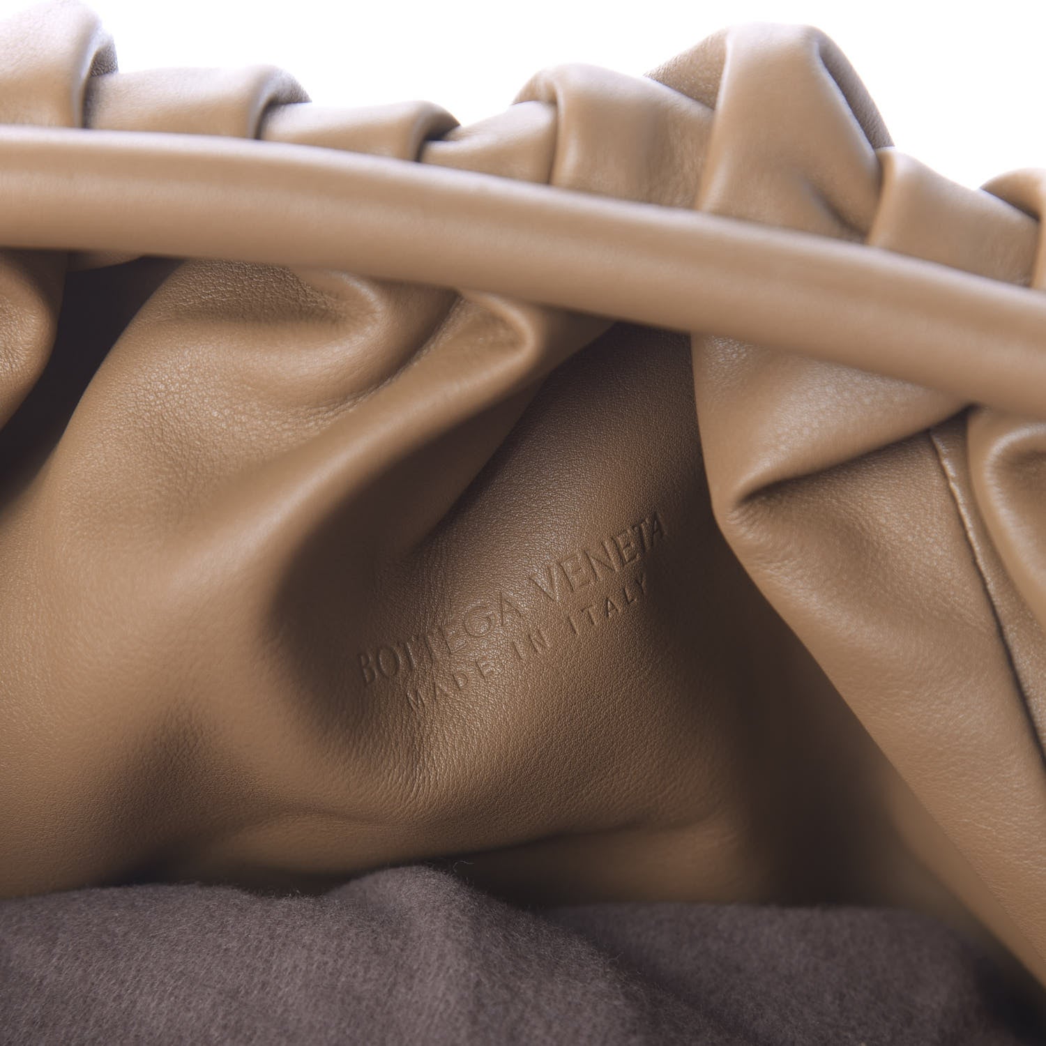 Bottega Veneta Smooth Butter Calf The Pouch Oversized Clutch Cammello 8 of 9