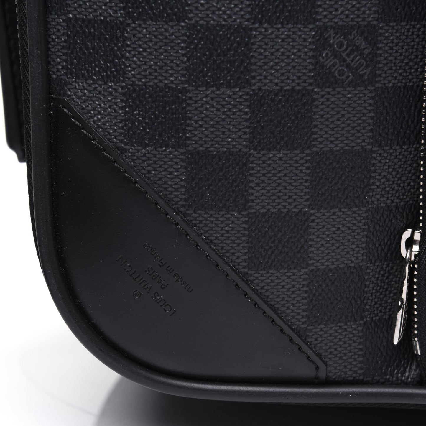 Damier Graphite Pegase Light 55