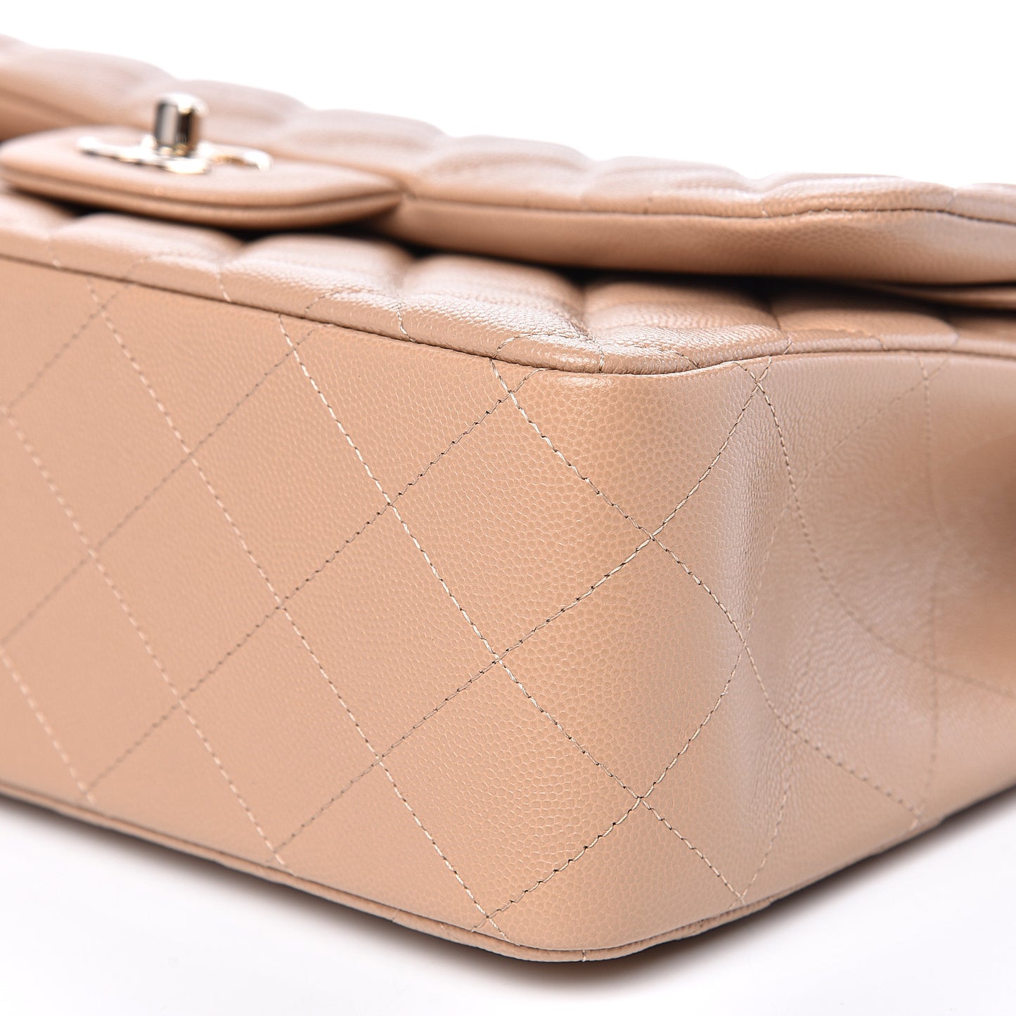 Caviar Quilted Jumbo Double Flap Beige Clair