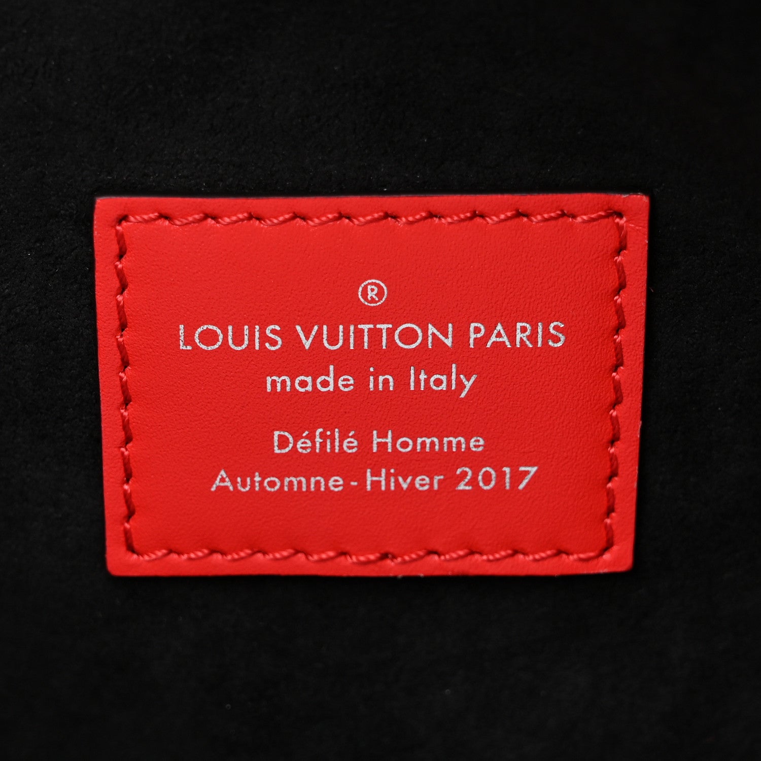 Louis Vuitton X SUPREME Epi Bumbag Red 6 of 11