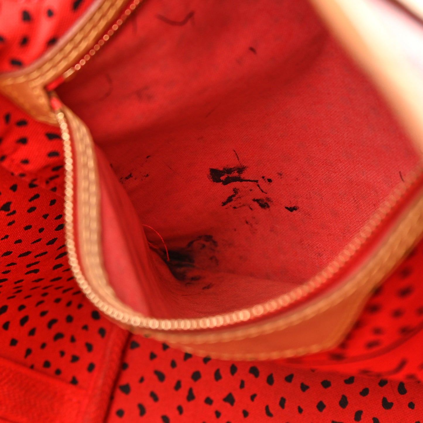 Monogram Kusama Waves Neverfull MM Red