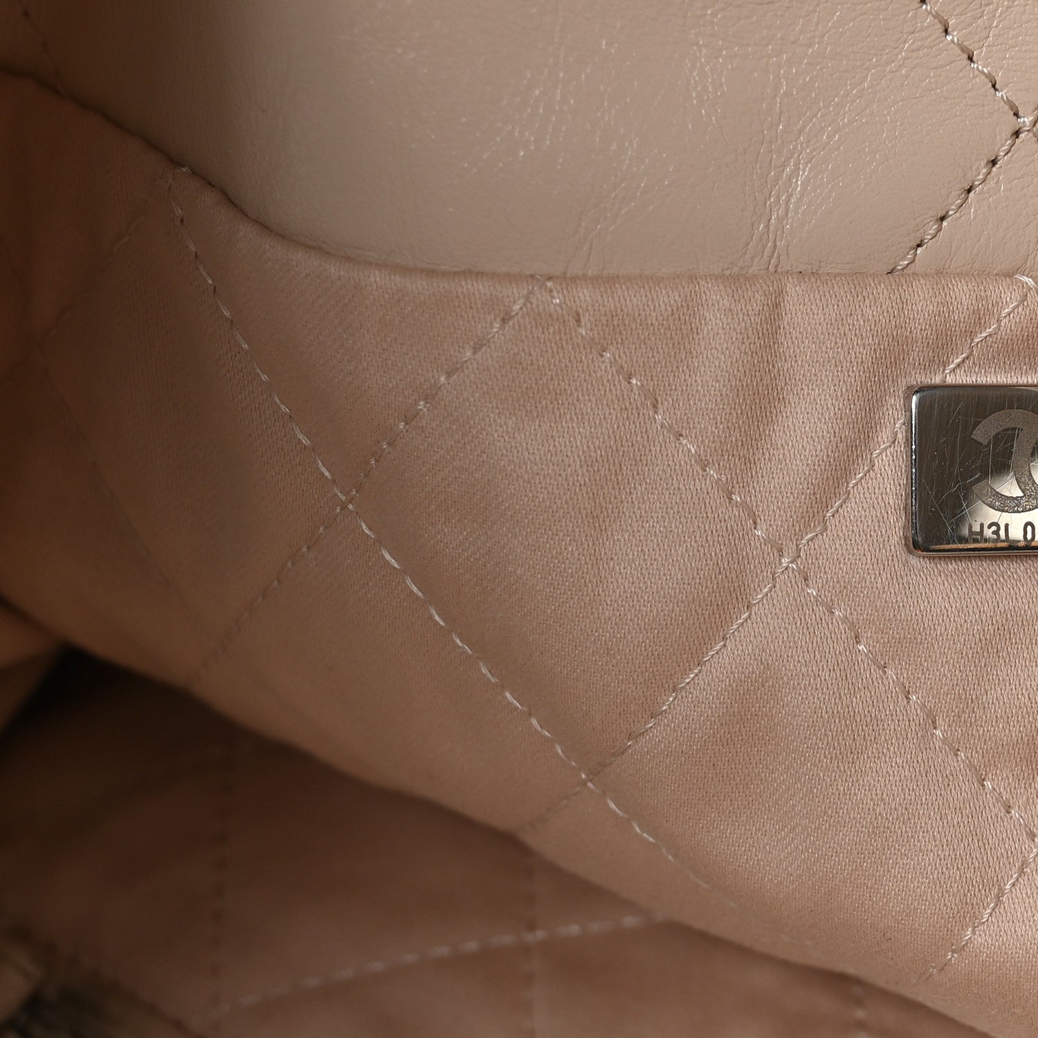 Chanel Shiny Calfskin Quilted Small Chanel 22 Ecru 8 of 11