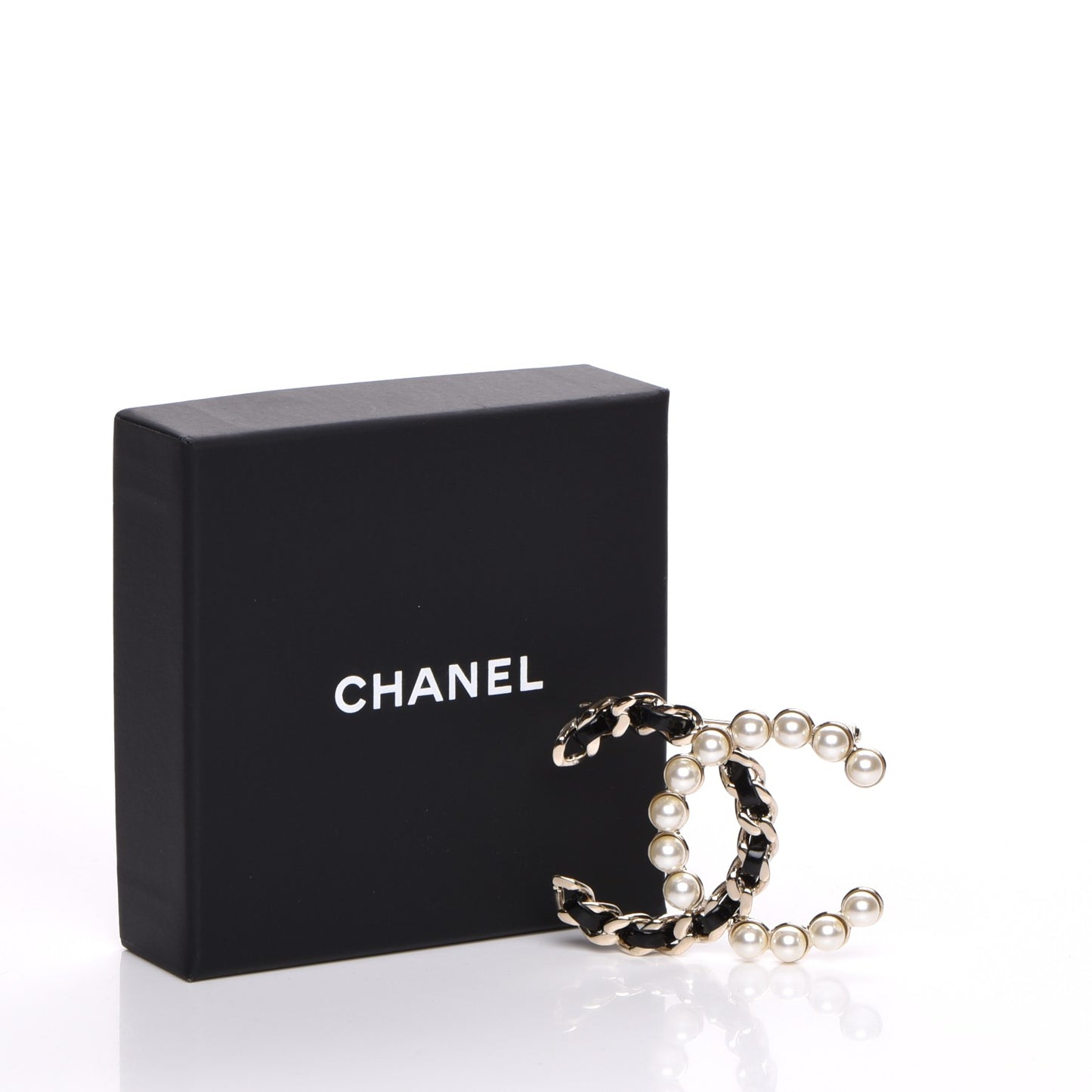 Lambskin Pearl CC Chain Brooch Black Gold