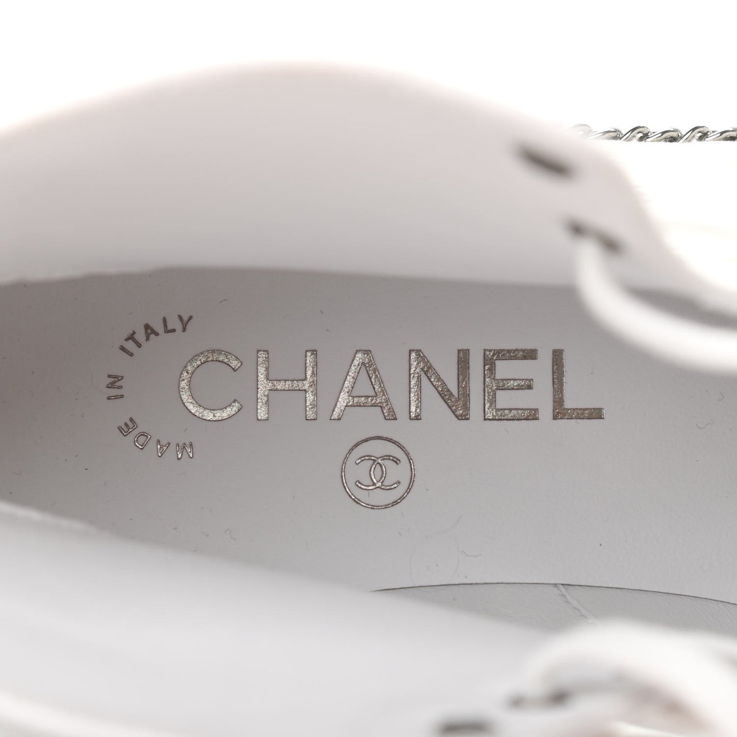 Crackled Calfskin Pearl Chain CC Combat Short Boots 37 White