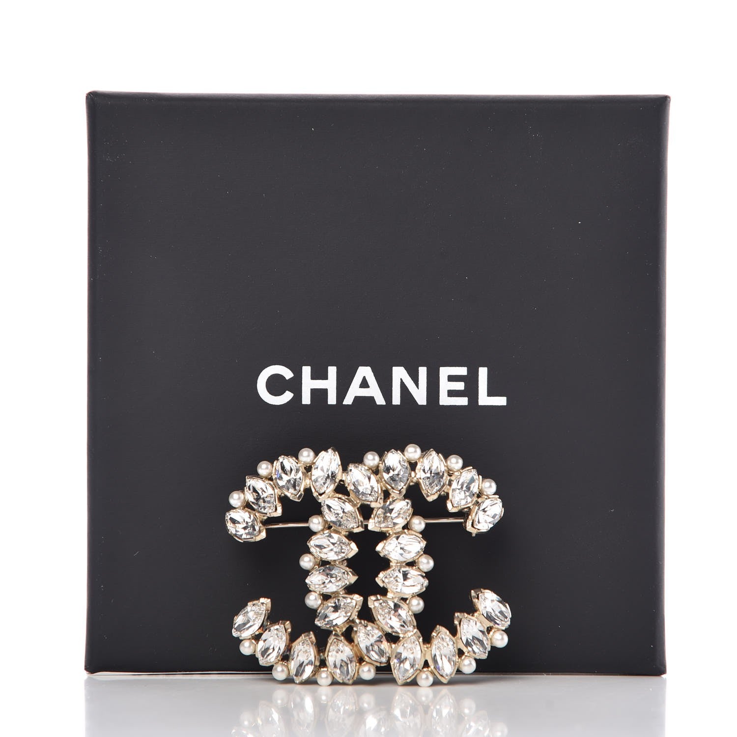 Chanel Pearl Crystal CC Brooch Gold 5 of 5