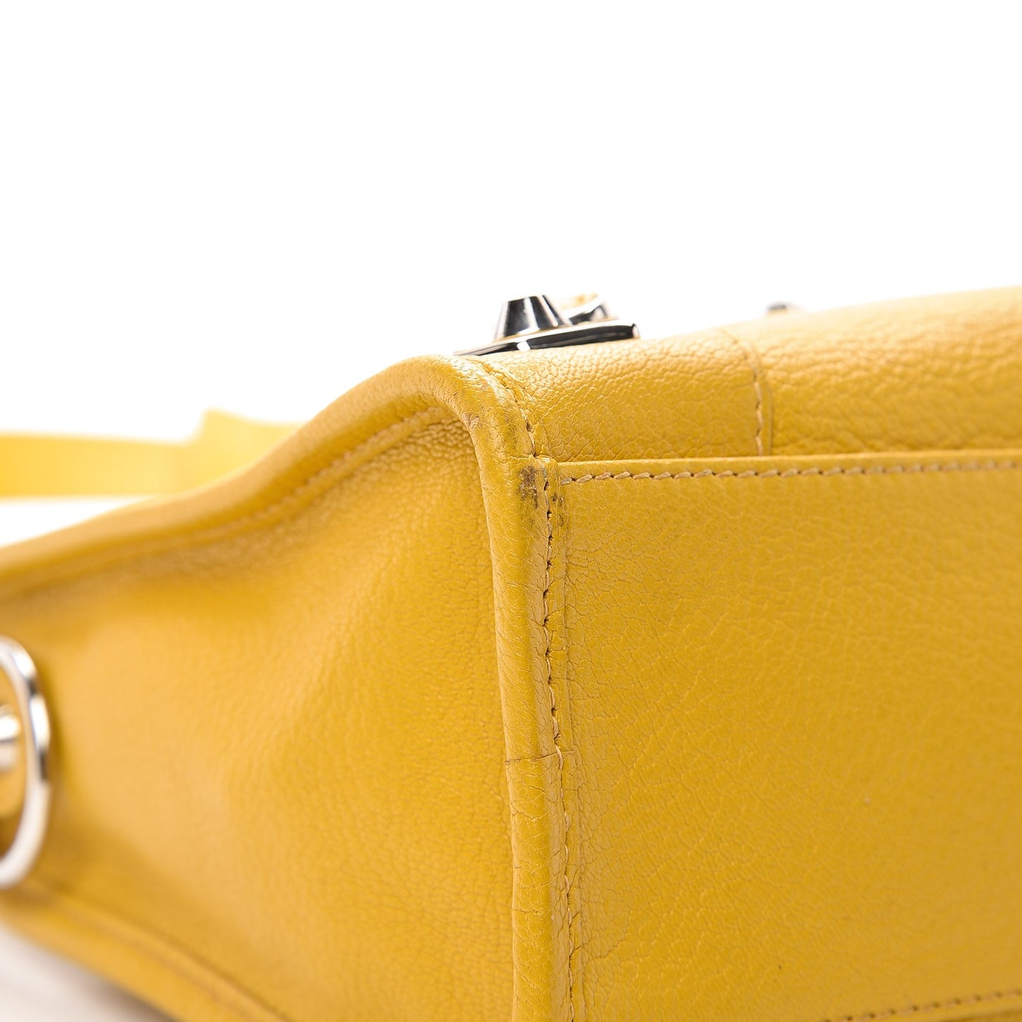 Chevre Silver Metallic Edge Hardware S City Jaune Epi