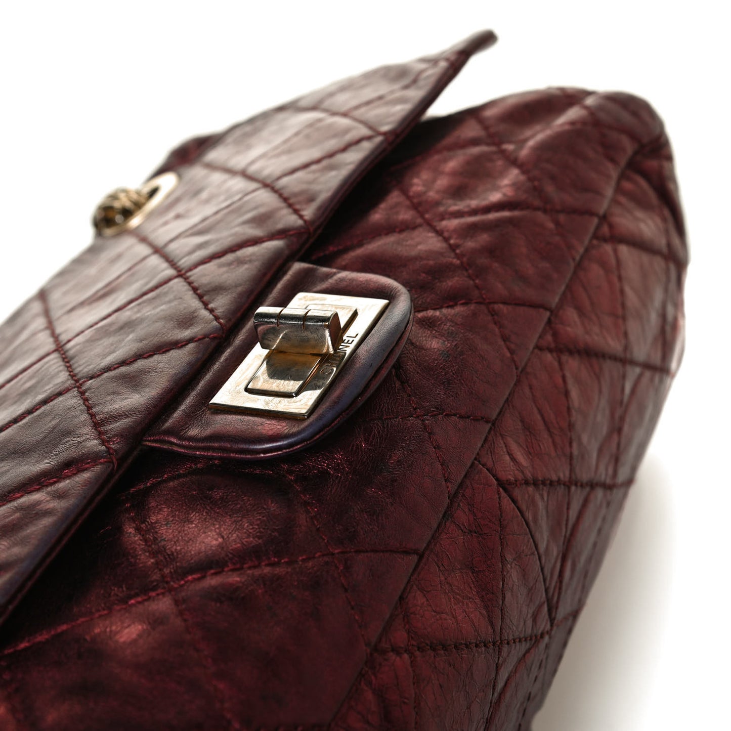 Metallic Aged Calfskin Quilted 2.55 Reissue 226 Flap Dark Red