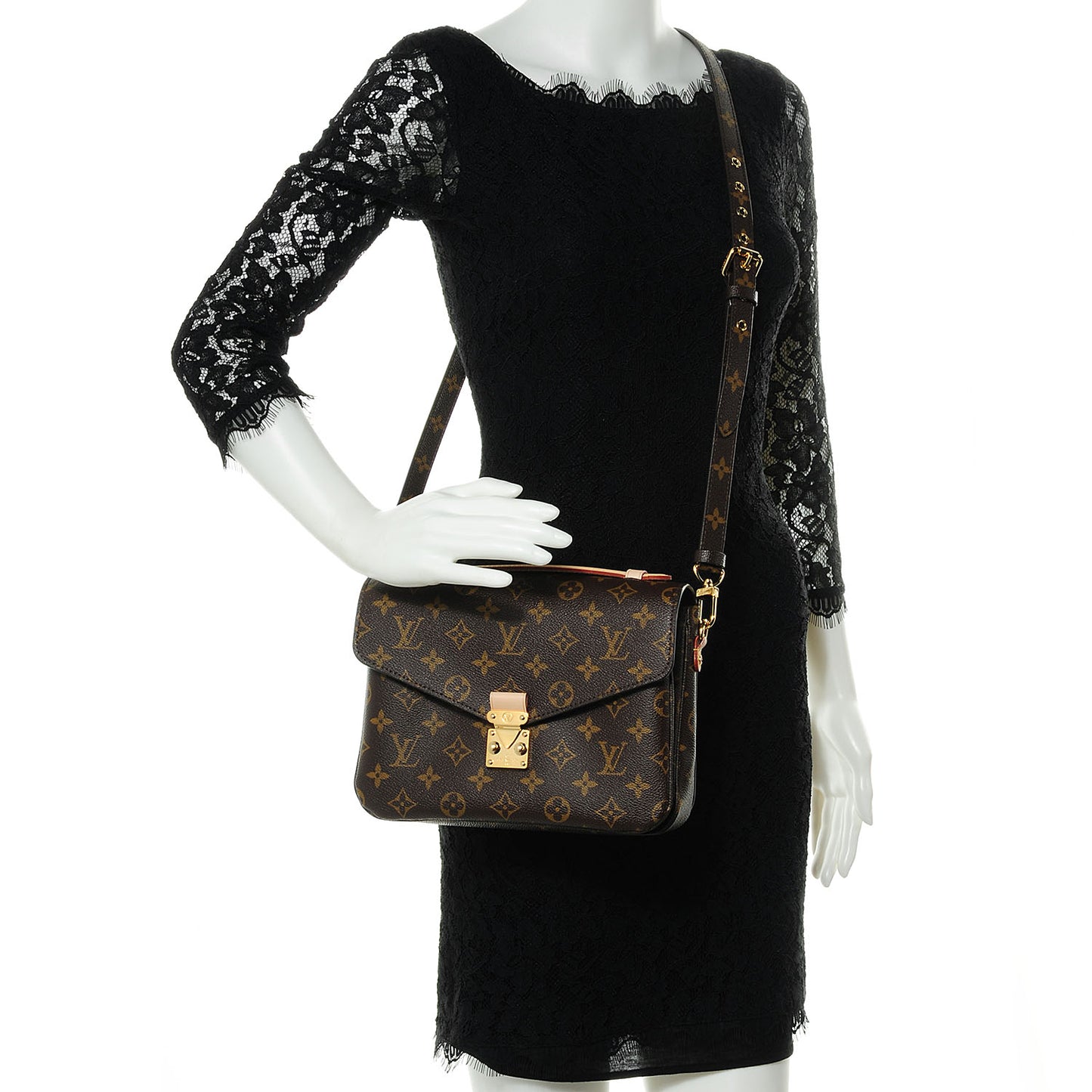 Monogram Pochette Metis