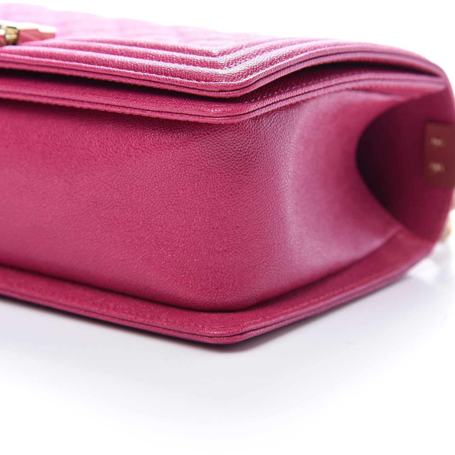 Caviar Quilted Medium Boy Flap Fuchsia