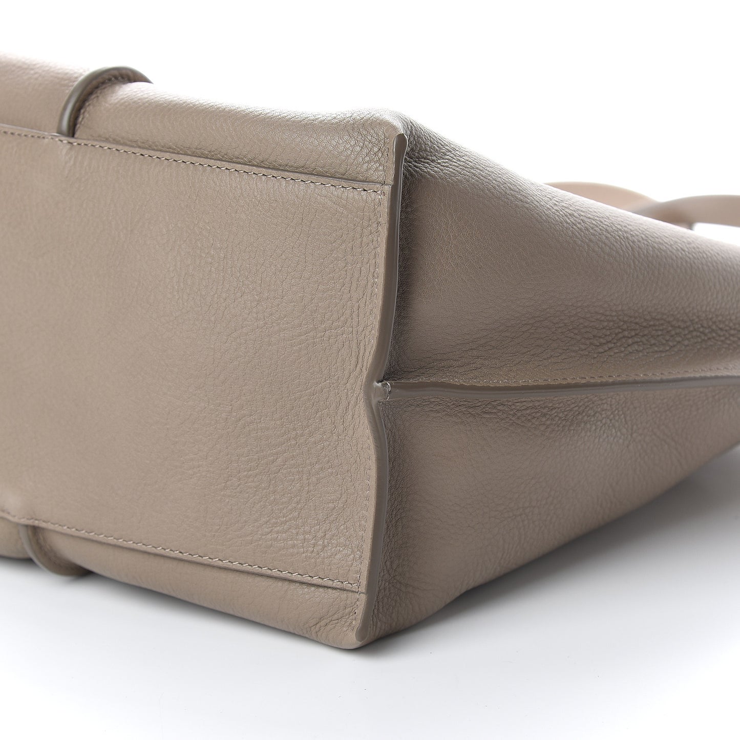 Smooth Calfskin Medium Vick Tote Motty Grey