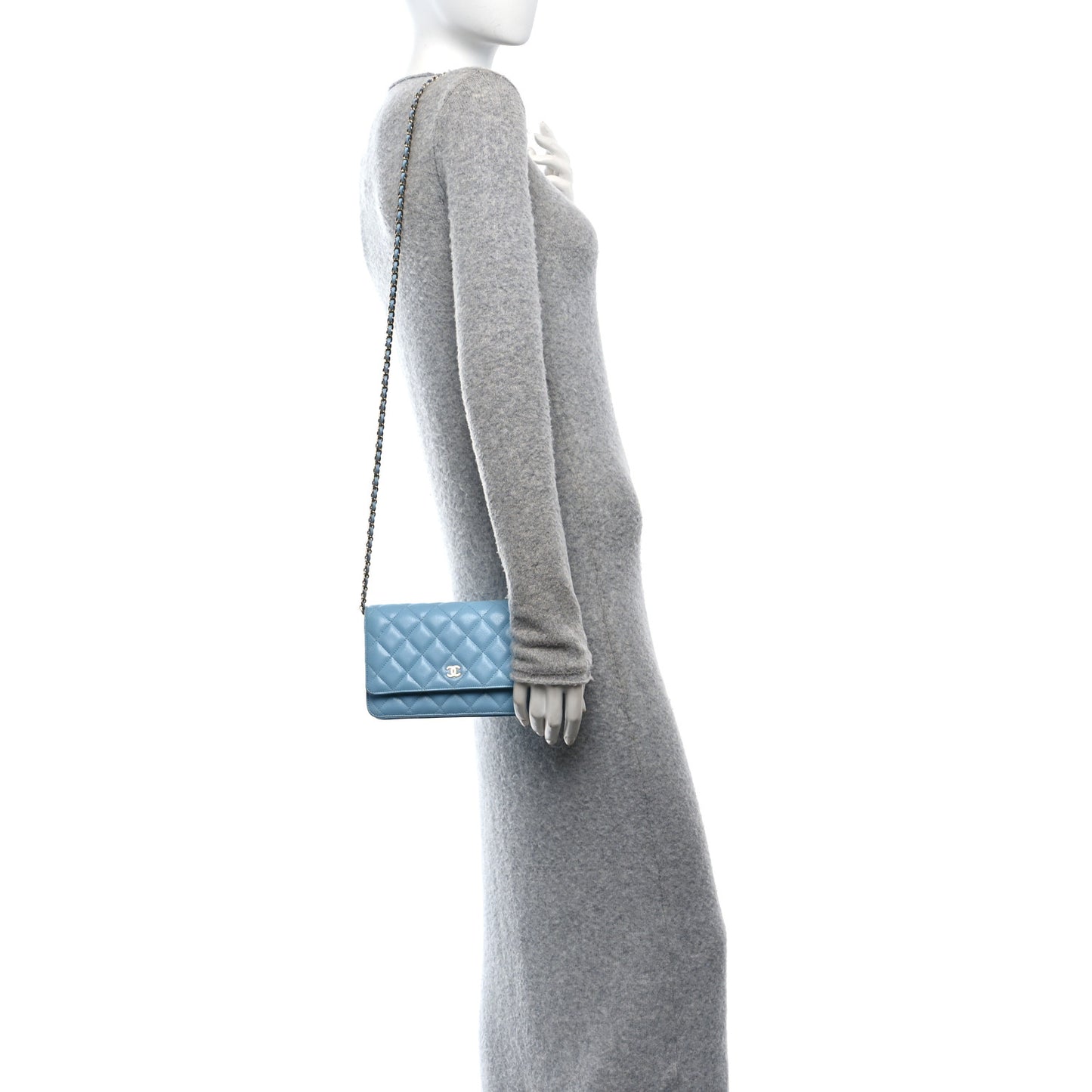 Caviar Quilted Wallet on Chain WOC Light Blue