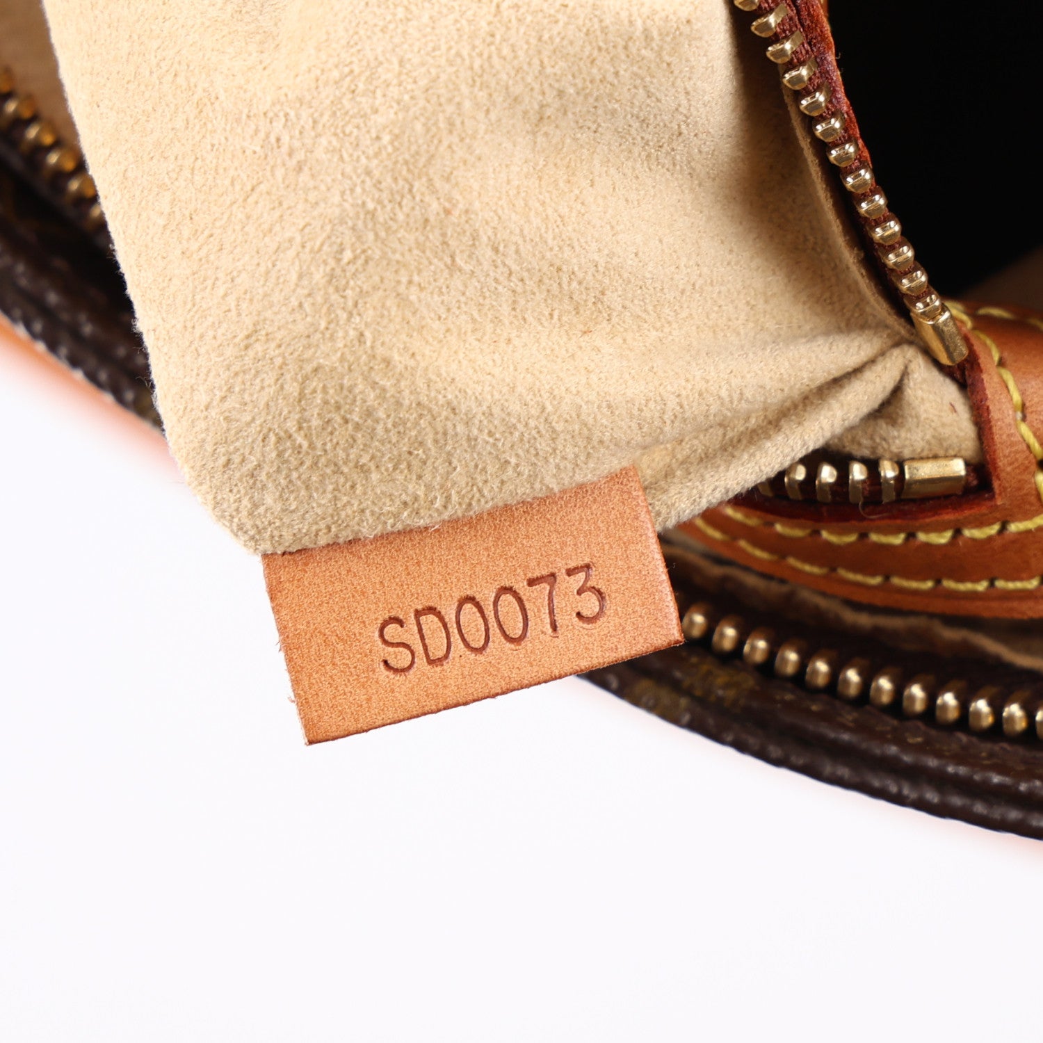 Louis Vuitton Monogram Looping MM 7 of 10