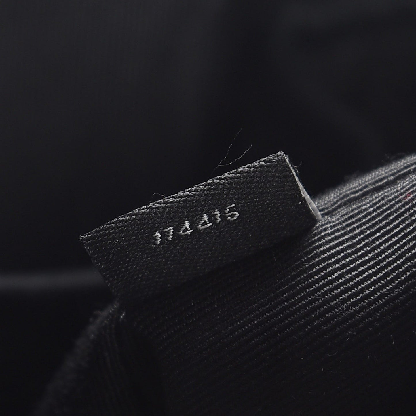 Elaphe Felt Drawstring Bucket Black