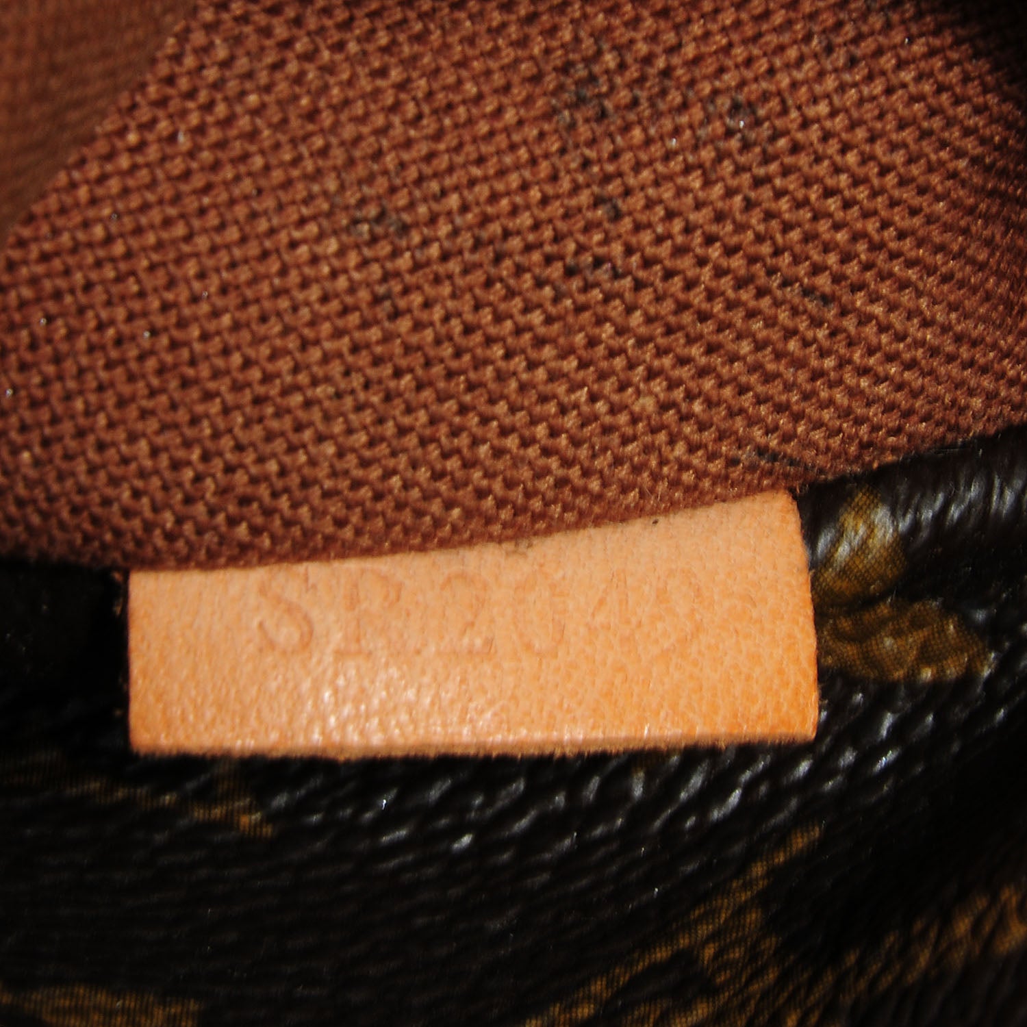 Louis Vuitton Monogram Totally MM 7 of 7