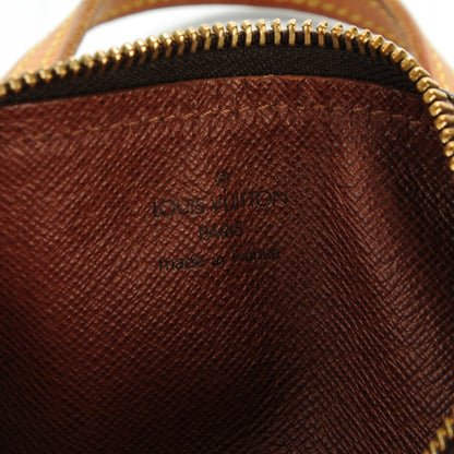 Louis Vuitton Monogram Papillon 19 6 of 7