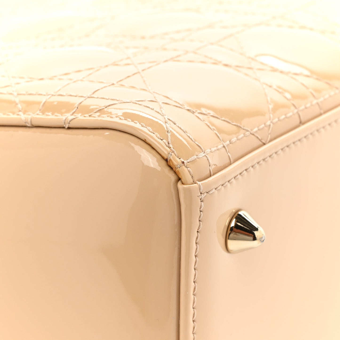 Patent Cannage Medium Lady Dior Beige