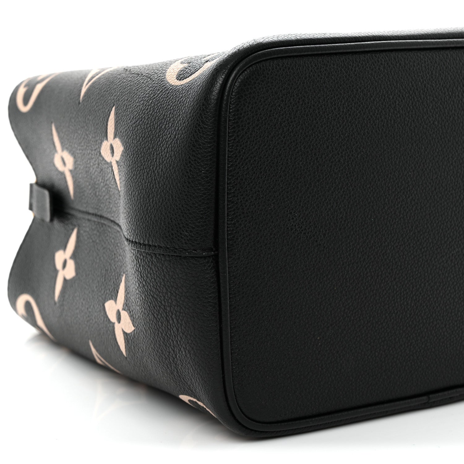 Louis Vuitton Empreinte Monogram Giant Neonoe MM Black Beige 9 of 10