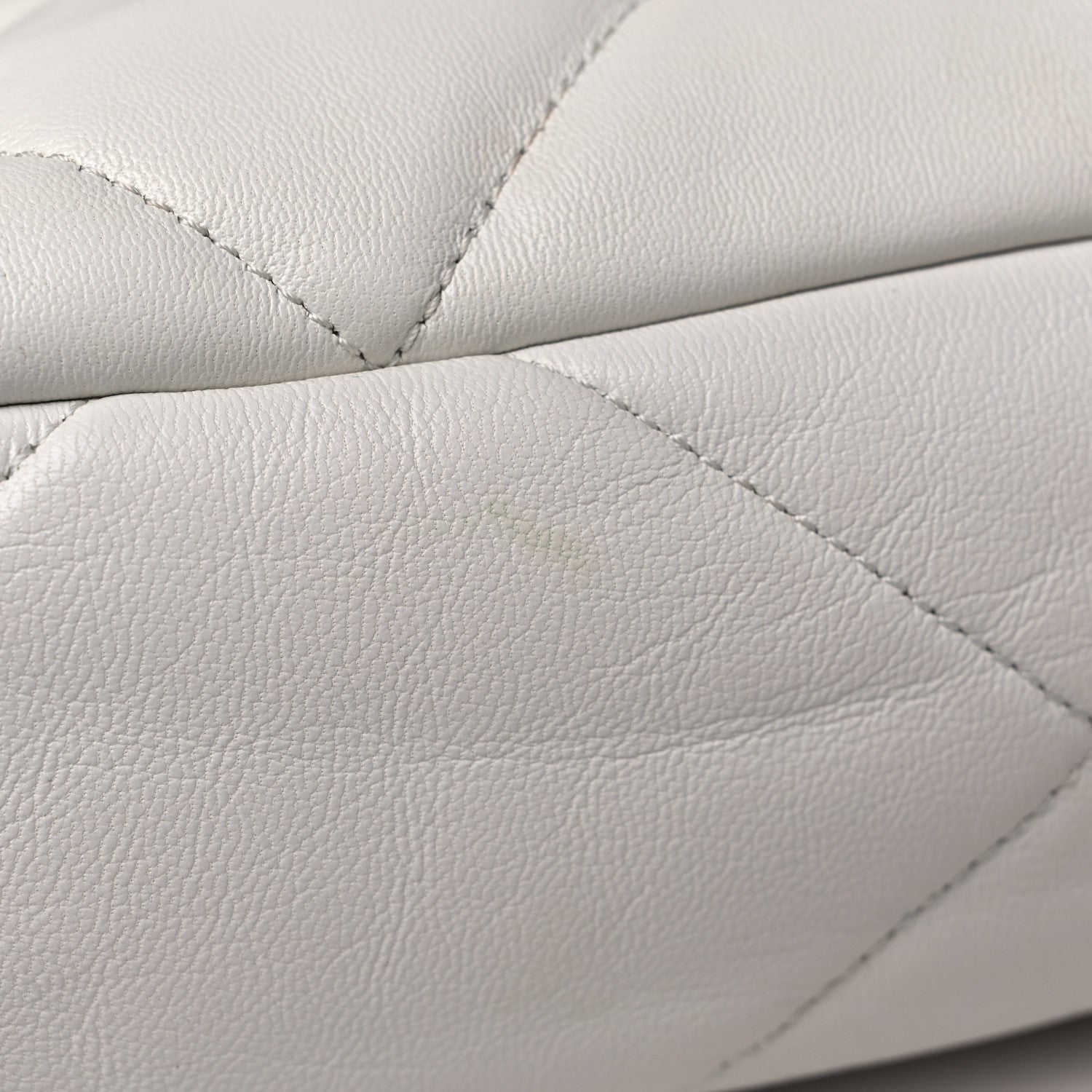 Chanel Goatskin Quilted Medium Chanel 19 Flap White 10 of 11