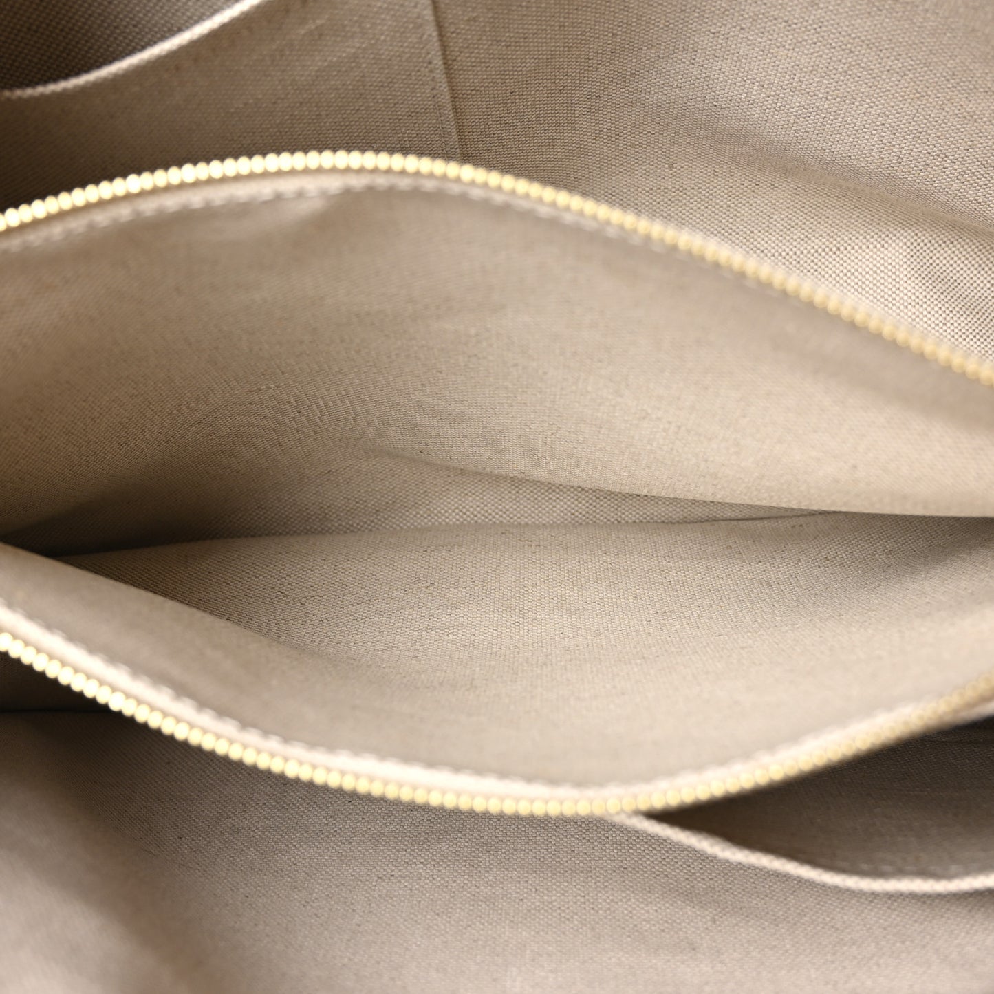 Monogram Flight Mode Onthego Voyage