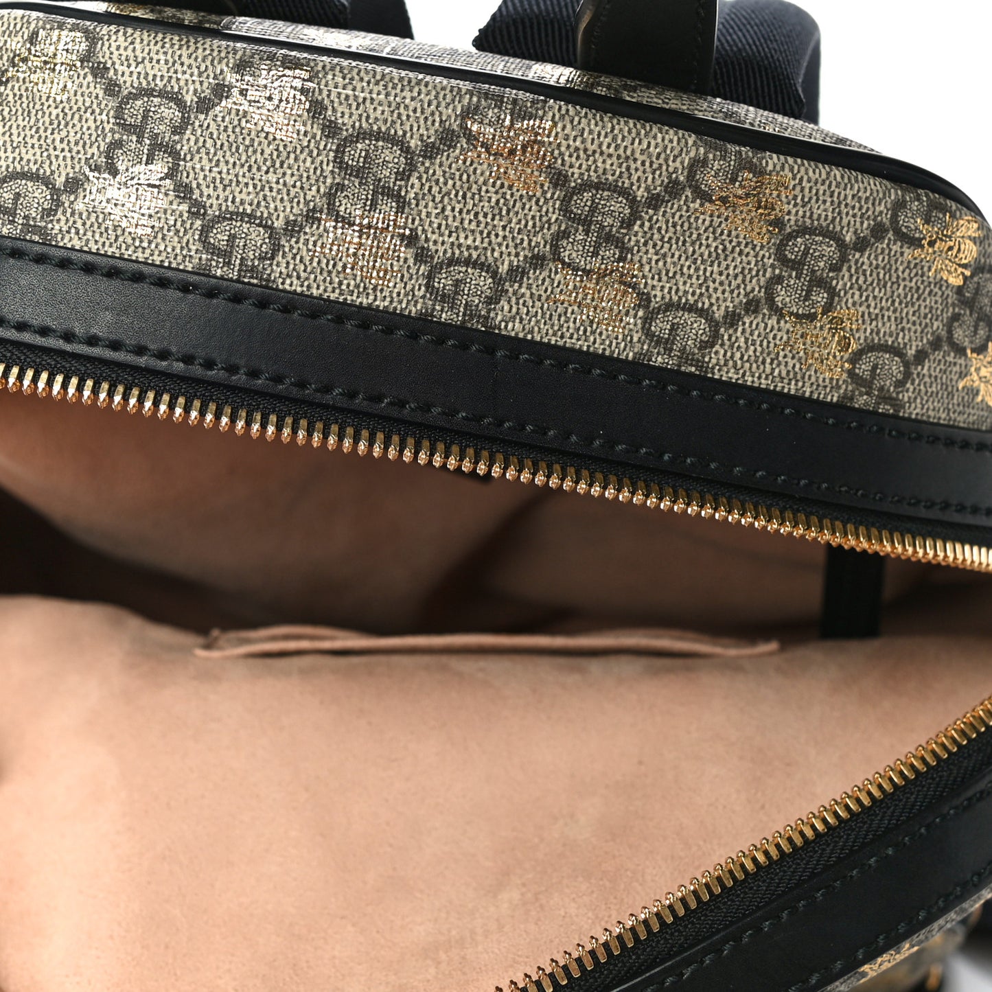 GG Supreme Monogram Bees Print Small Day Backpack Beige Oro Black