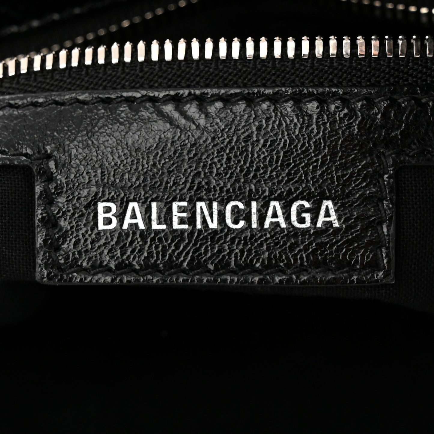 Agneau Arena Small Le Cagole Shoulder Bag Black