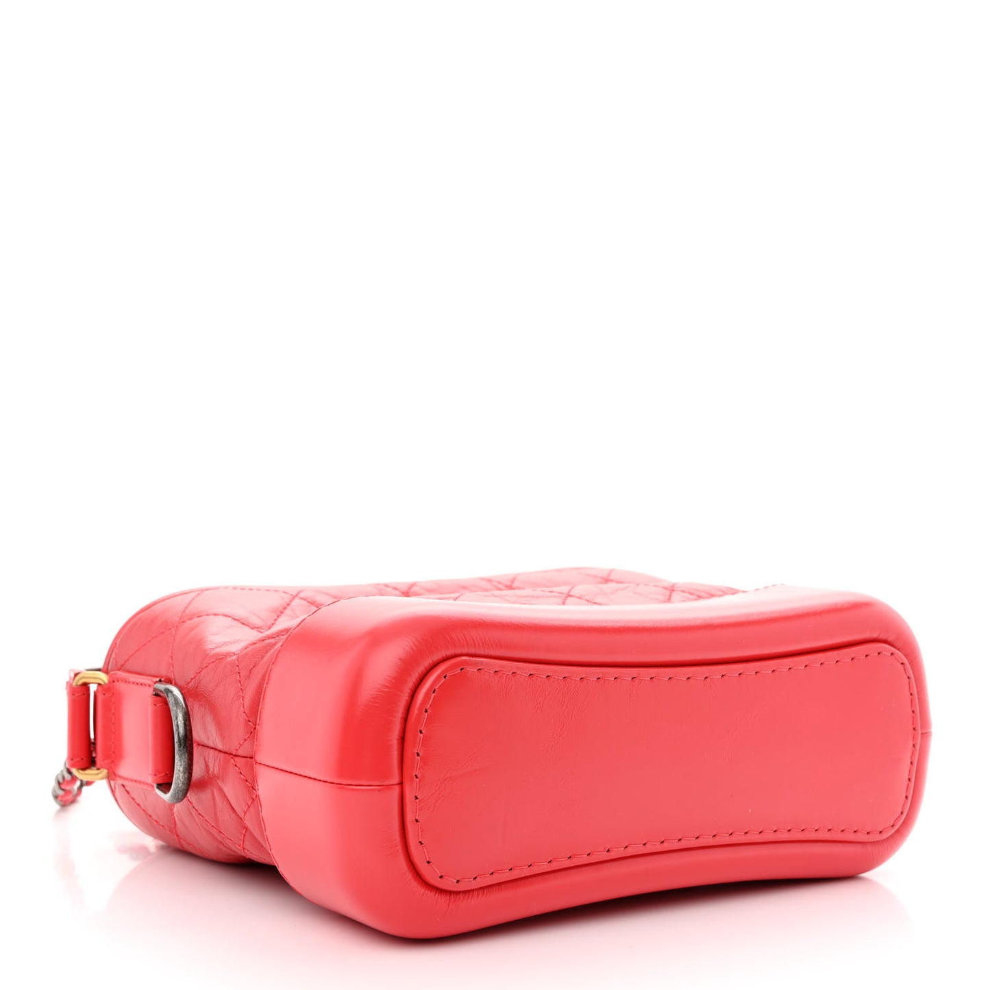 Aged Calfskin Quilted Small Gabrielle Hobo Red