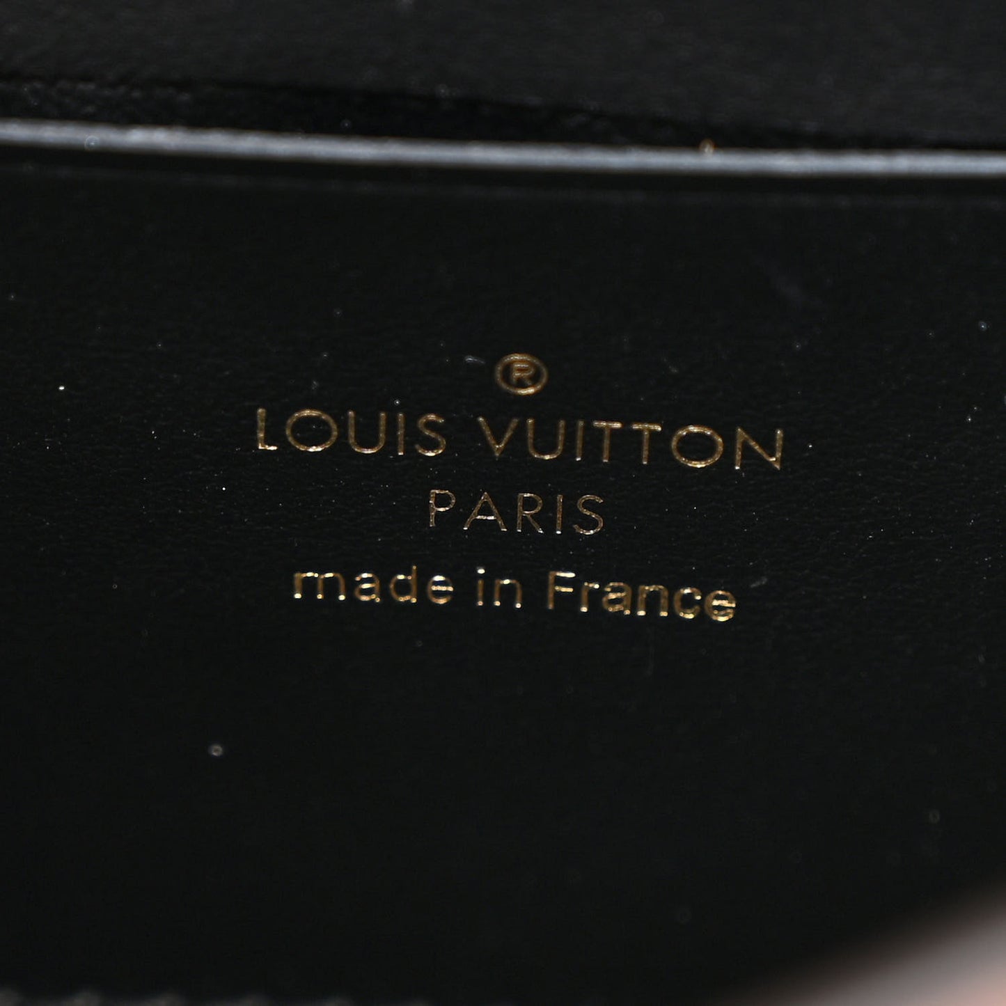 Reverse Monogram Dauphine Chain Wallet