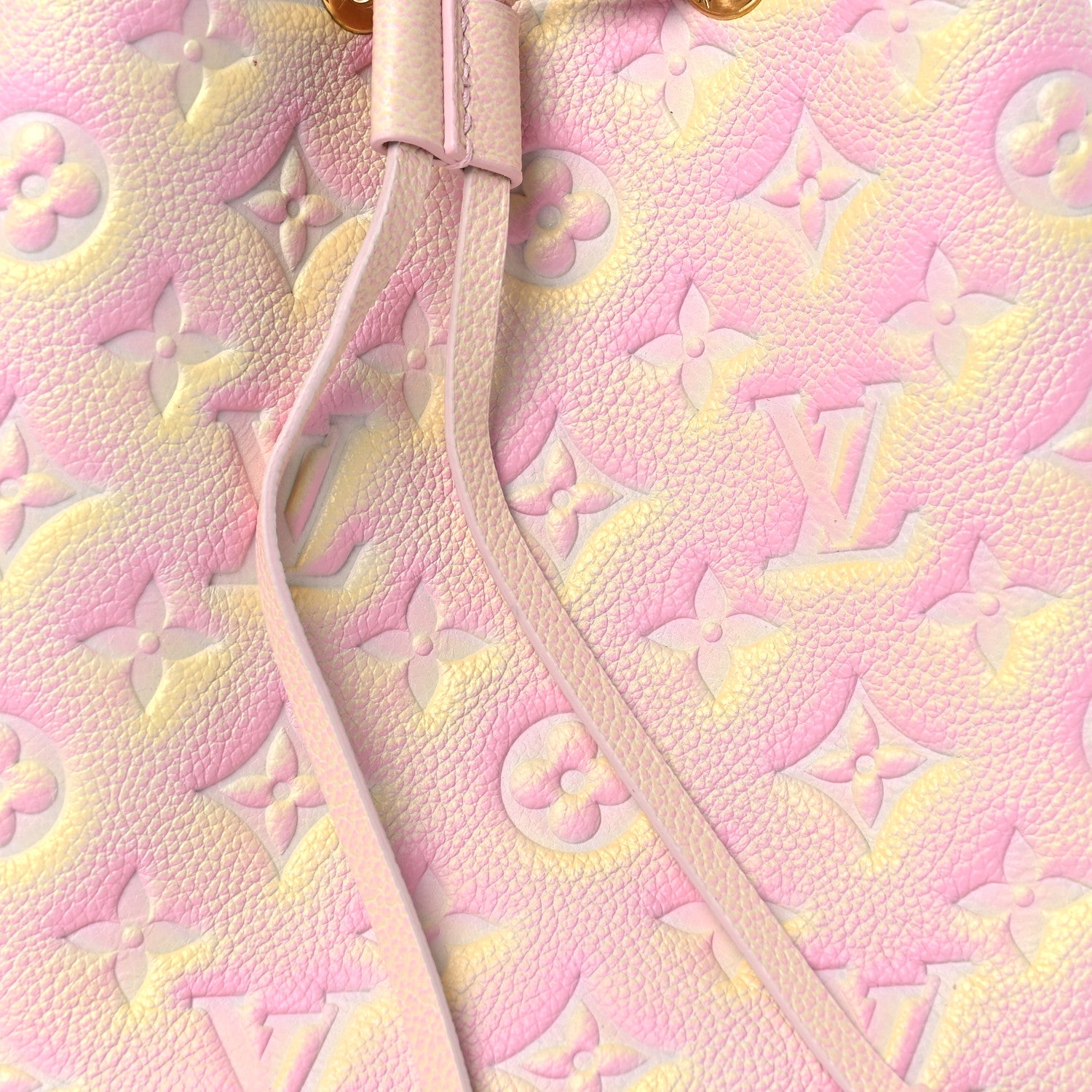 Louis Vuitton Empreinte Monogram Summer Stardust Neonoe BB Pink 7 of 11