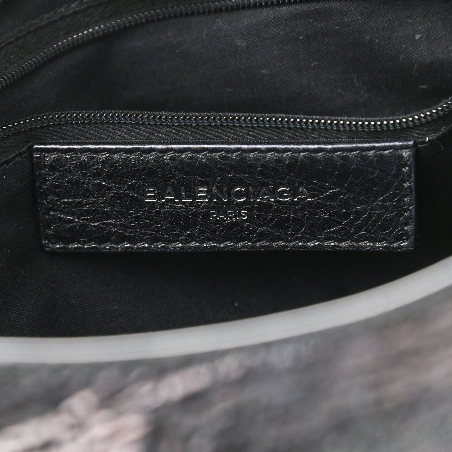 Agneau Giant 12 Silver Hardware City Black
