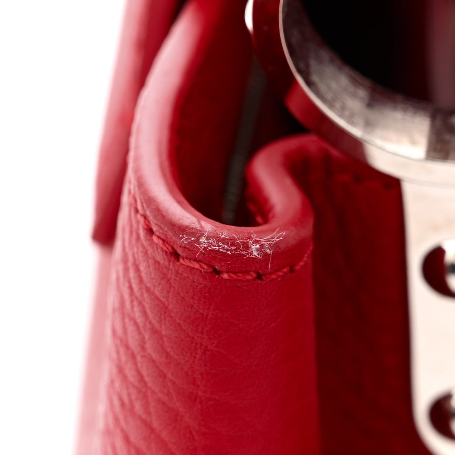 Taurillon Snakeskin Capucines BB Rubis