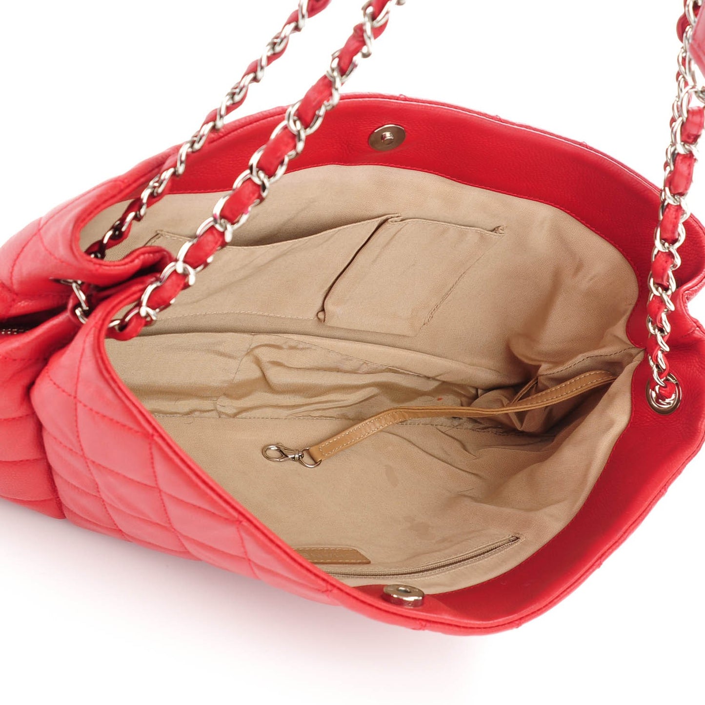 Caviar Quilted Expandable Zip Shoulder Bag Red