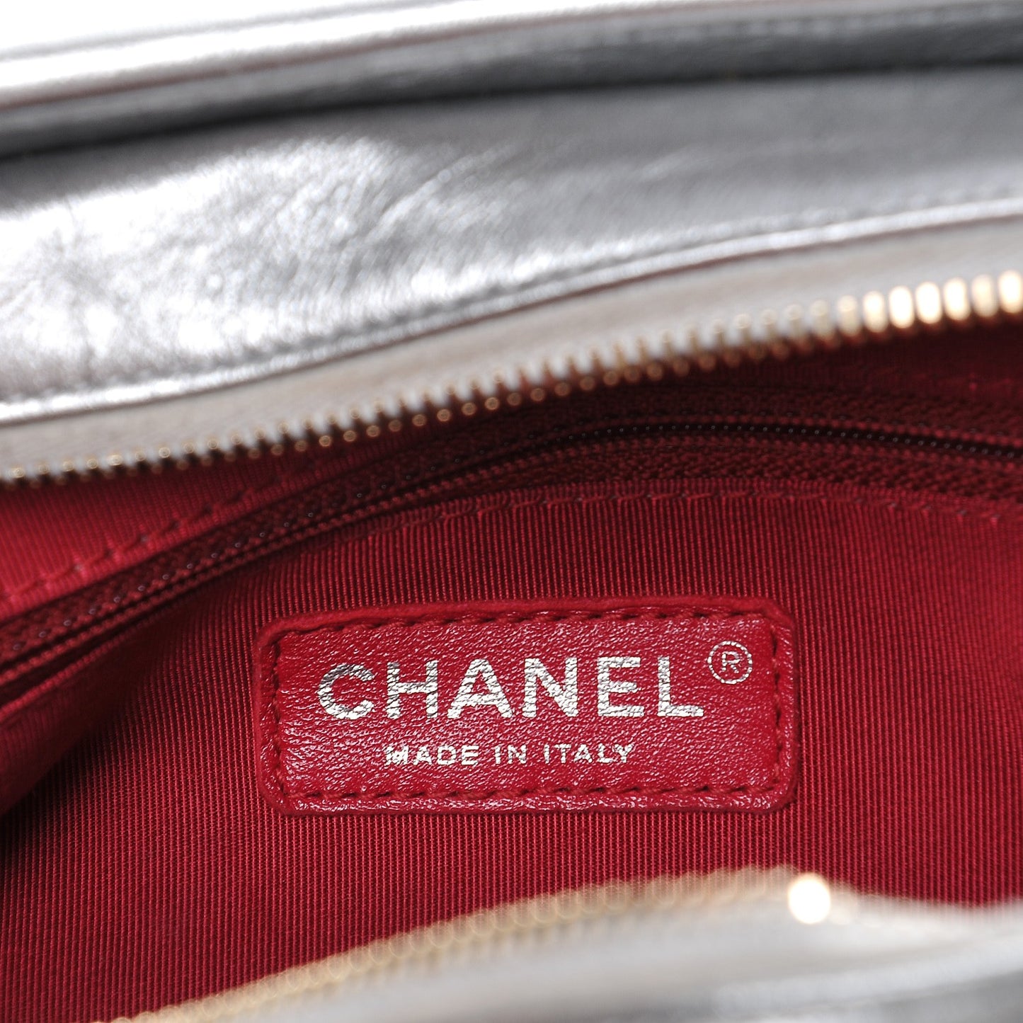 Metallic Aged Calfskin Quilted Medium Gabrielle Silver